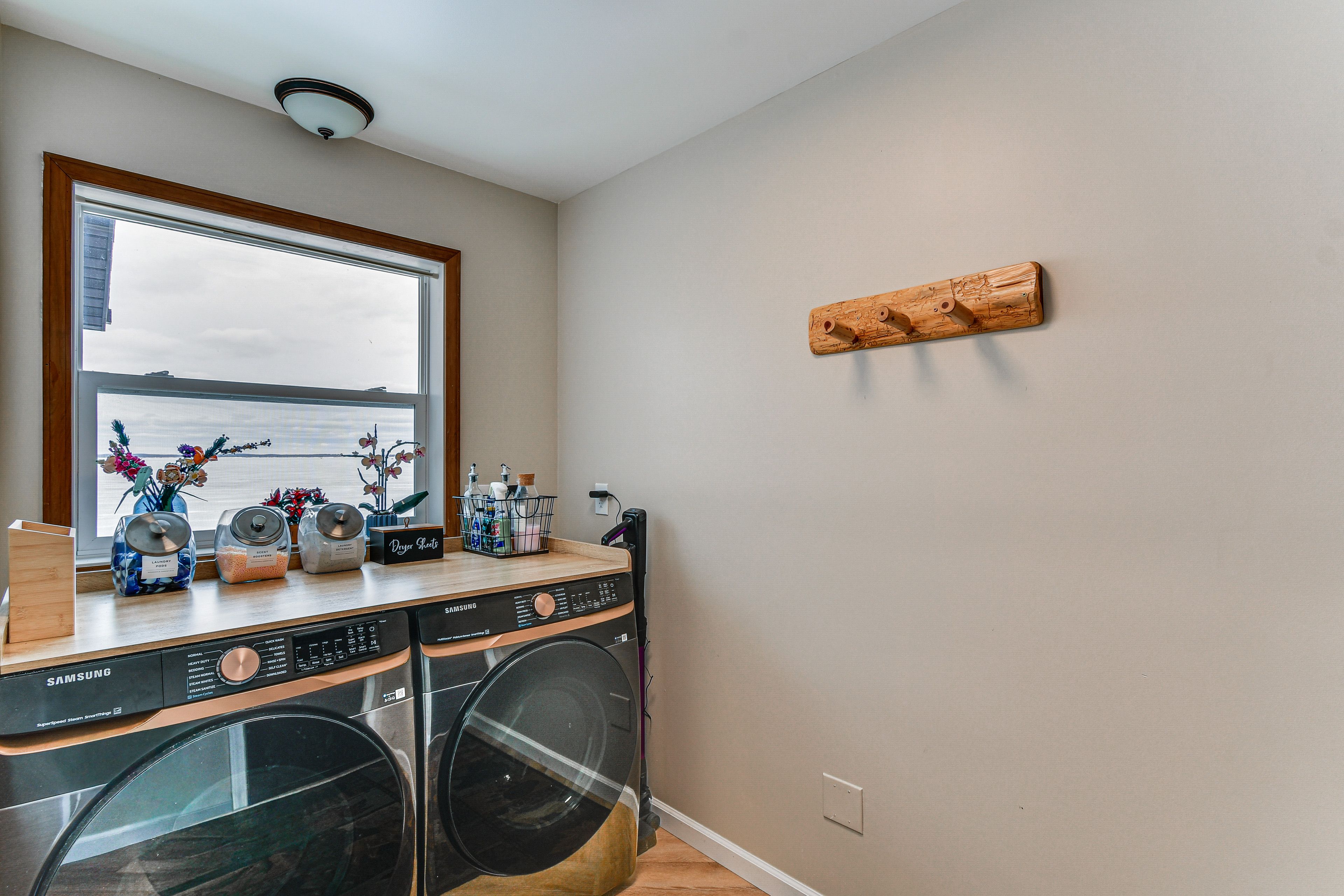 Laundry Room | Main Level