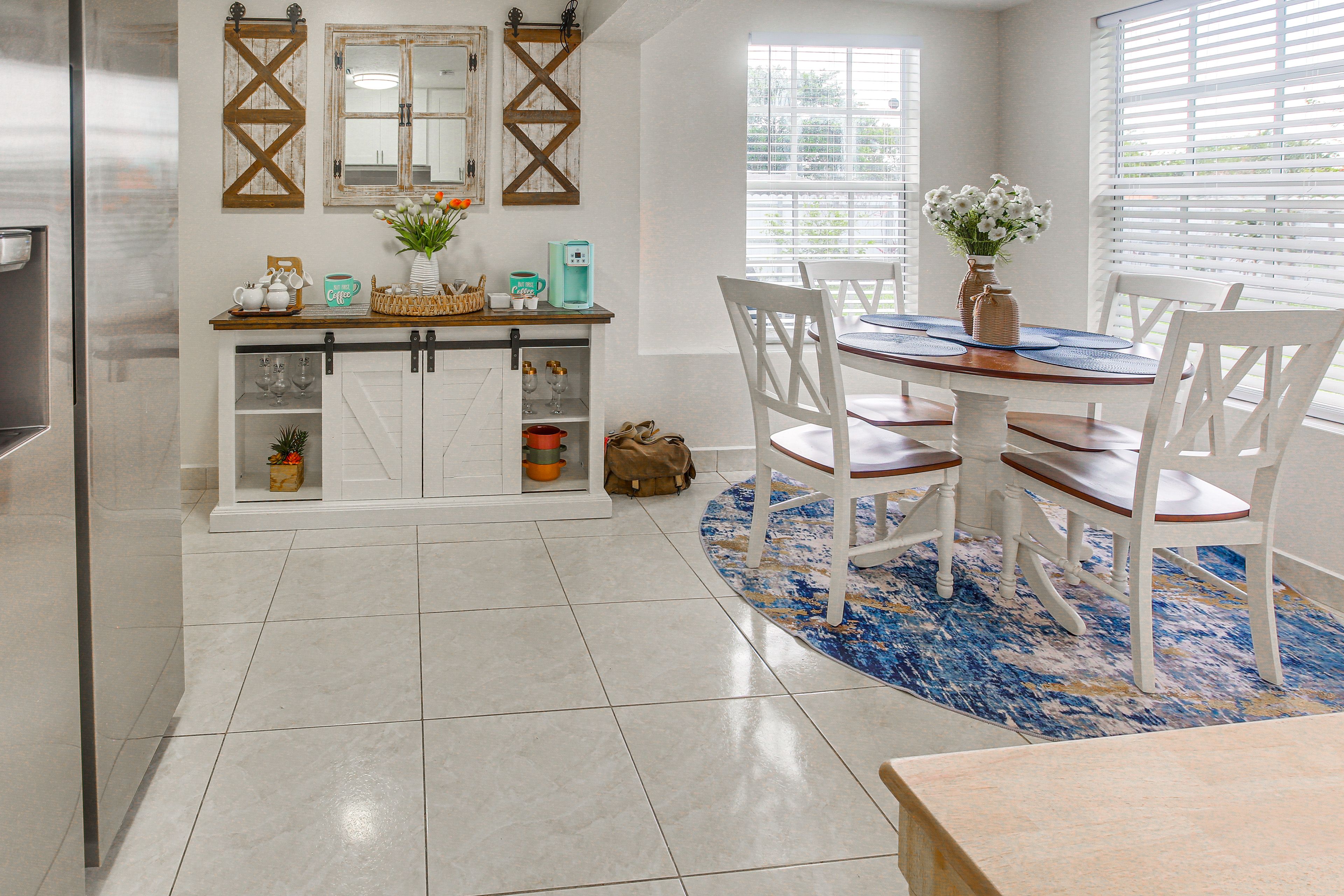 Property Interior | Central A/C & Heating | Free WiFi