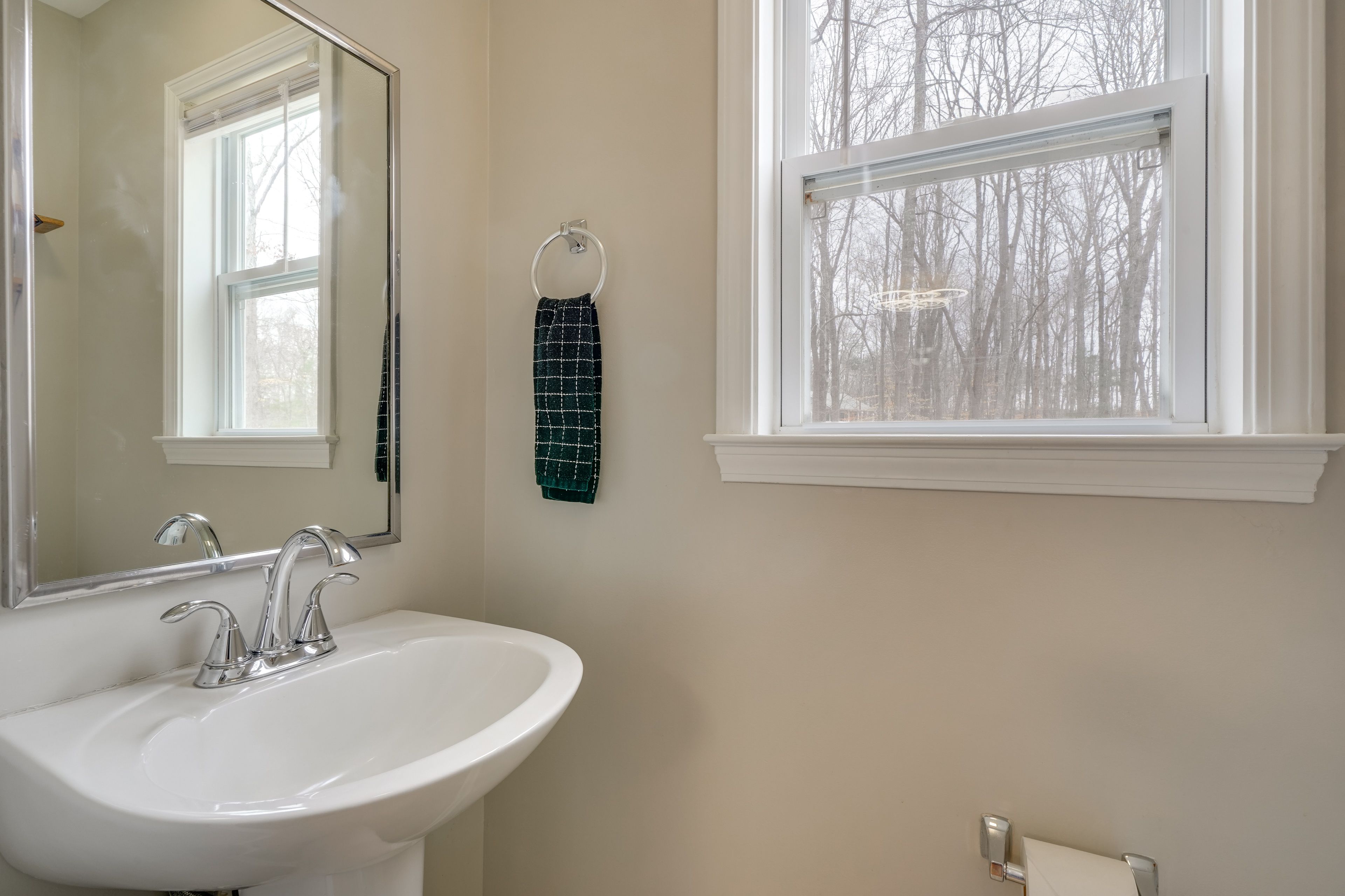 Half Bathroom | 1st Floor