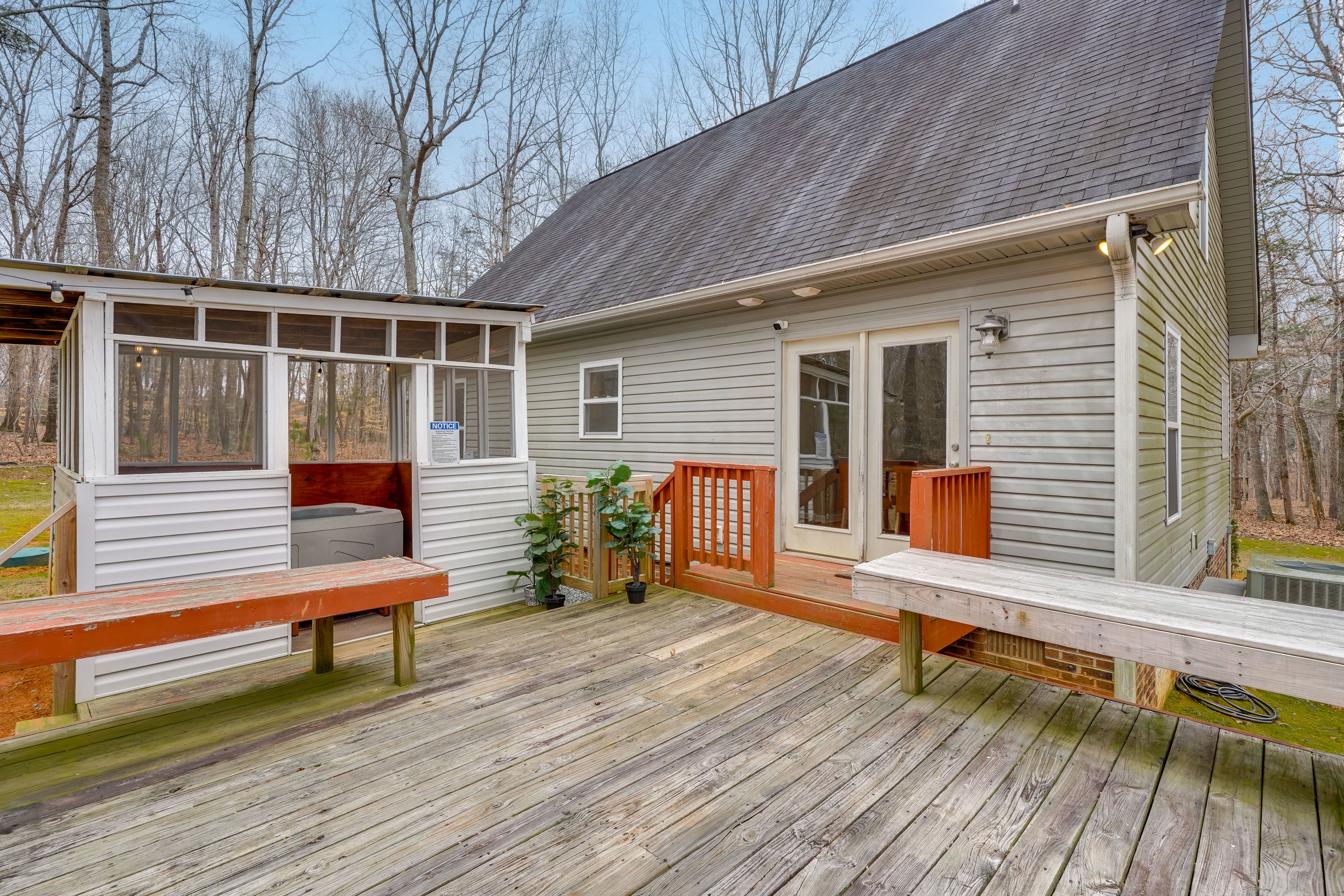 Deck w/ Seating | Fire Pit | Grill | Spacious Yard