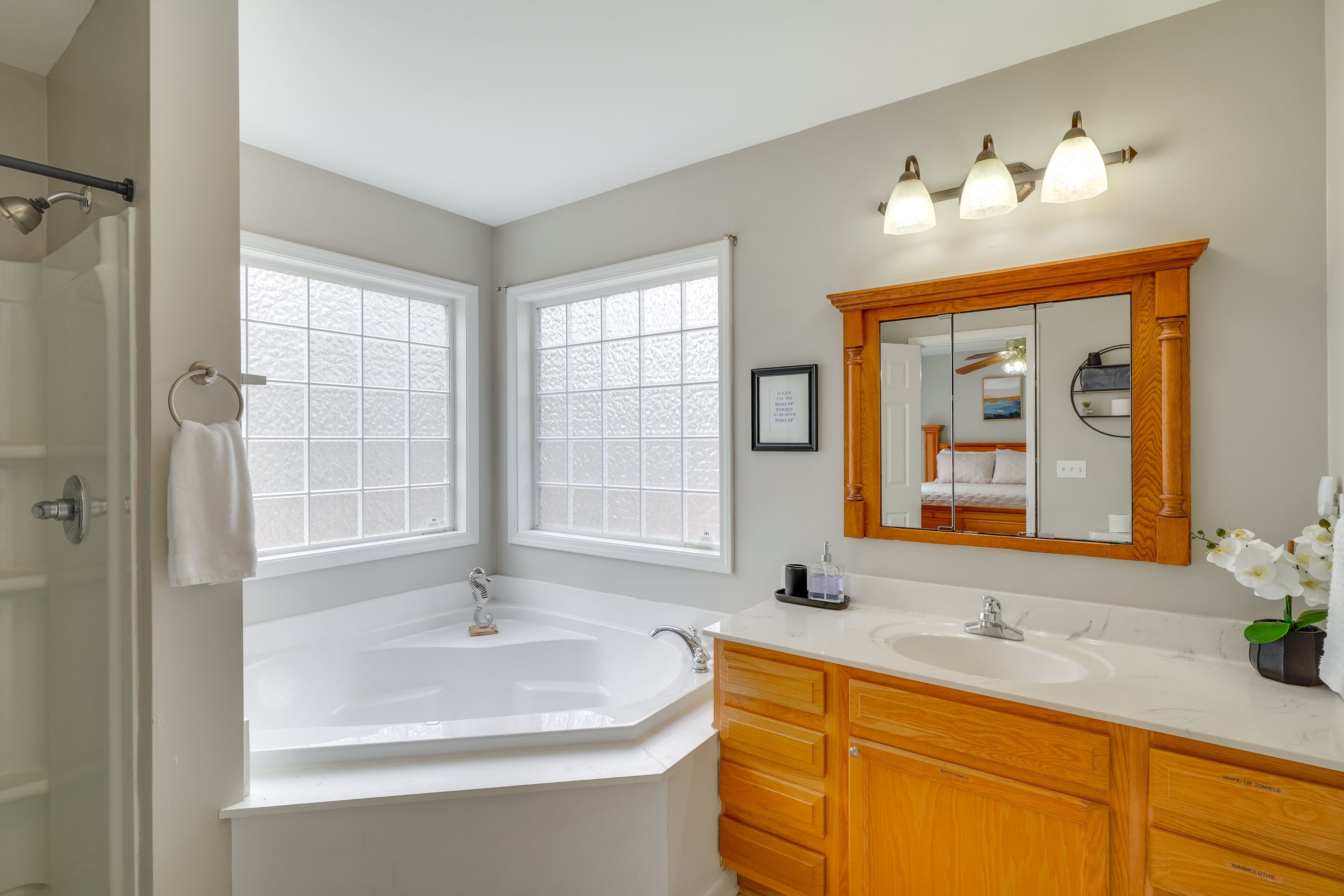En-Suite Bathroom | 1st Floor | Soaking Tub | Shower