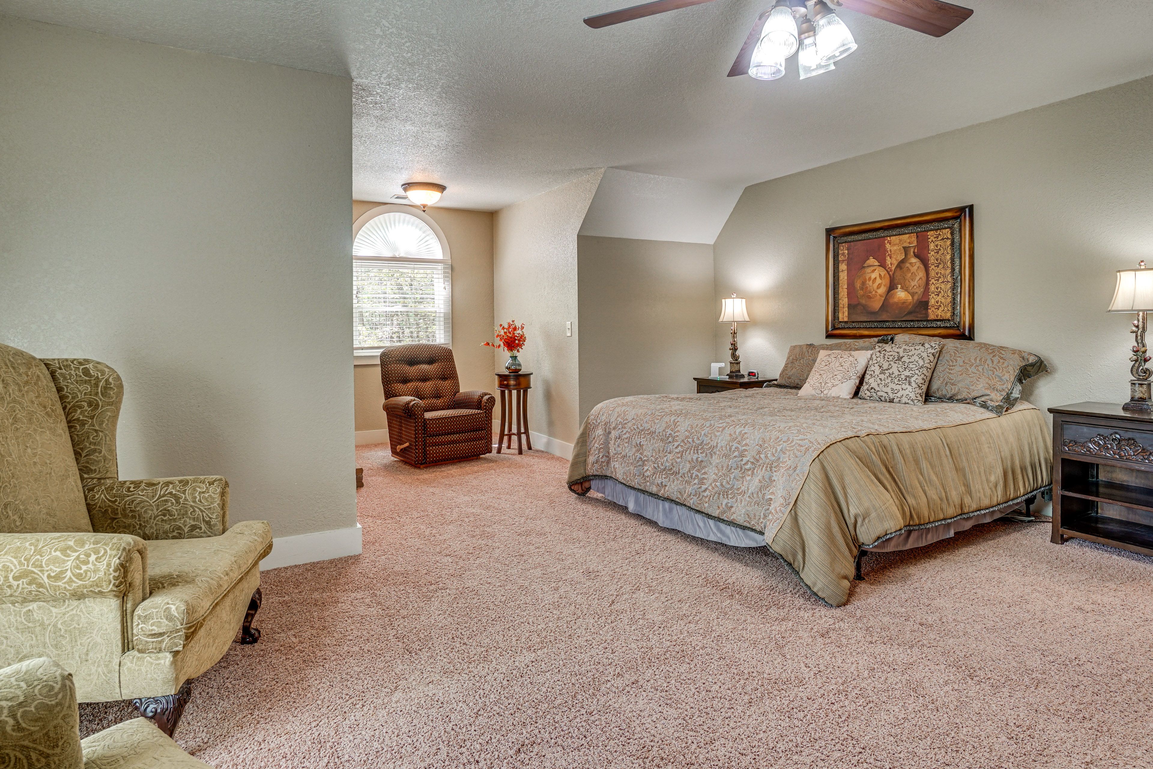 Bedroom 2 | 2nd Floor | King Bed