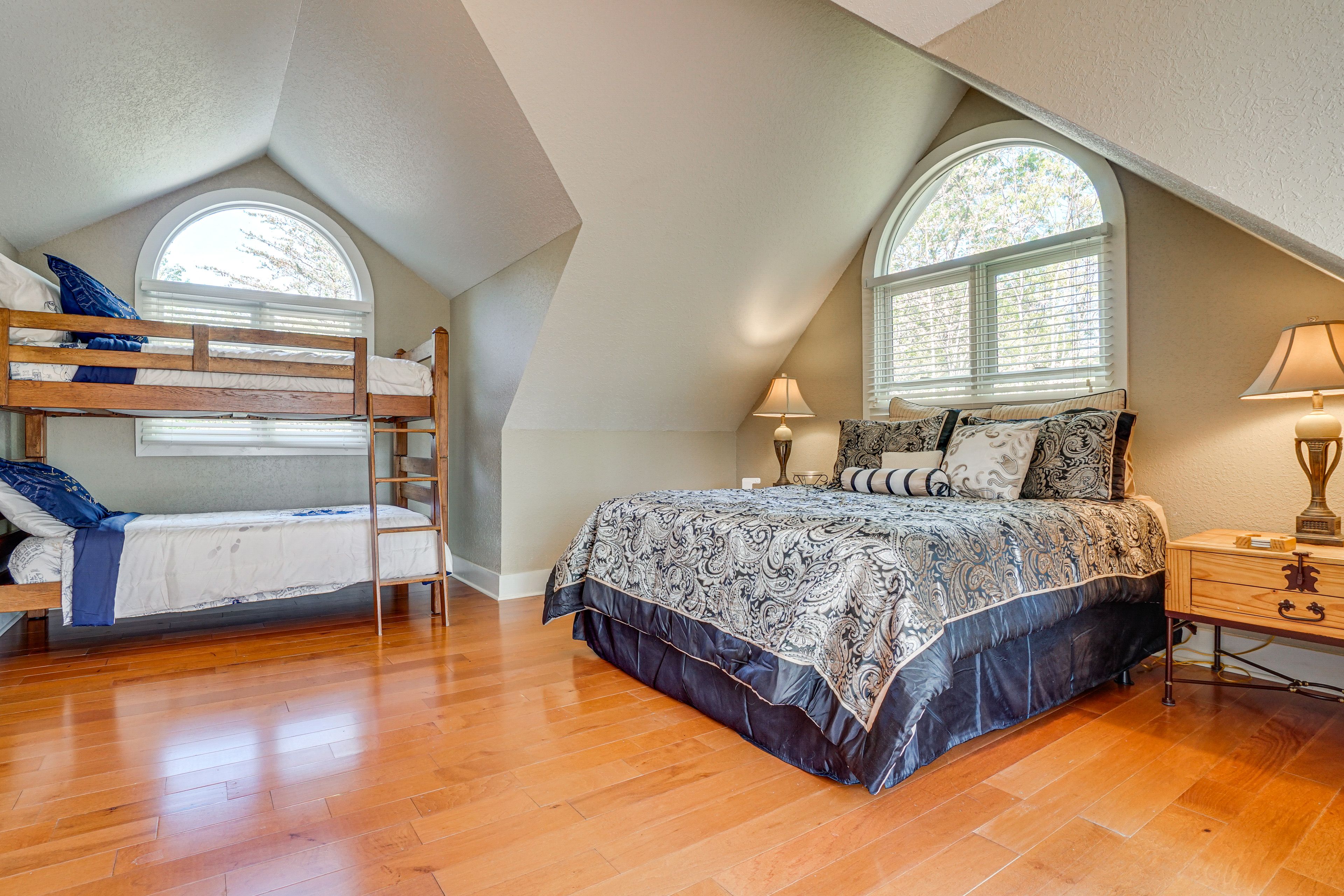 Bedroom 4 | 2nd Floor | Queen Bed | Twin Bunk Bed