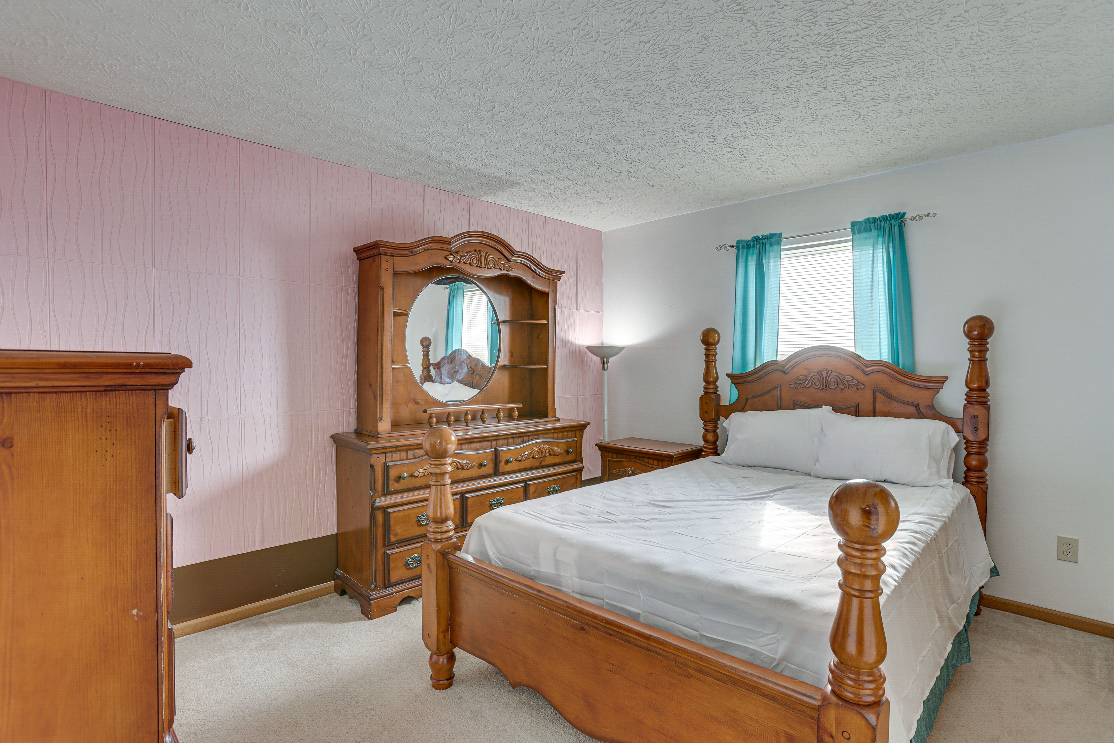 Bedroom 3 | Queen Bed | 2nd Floor