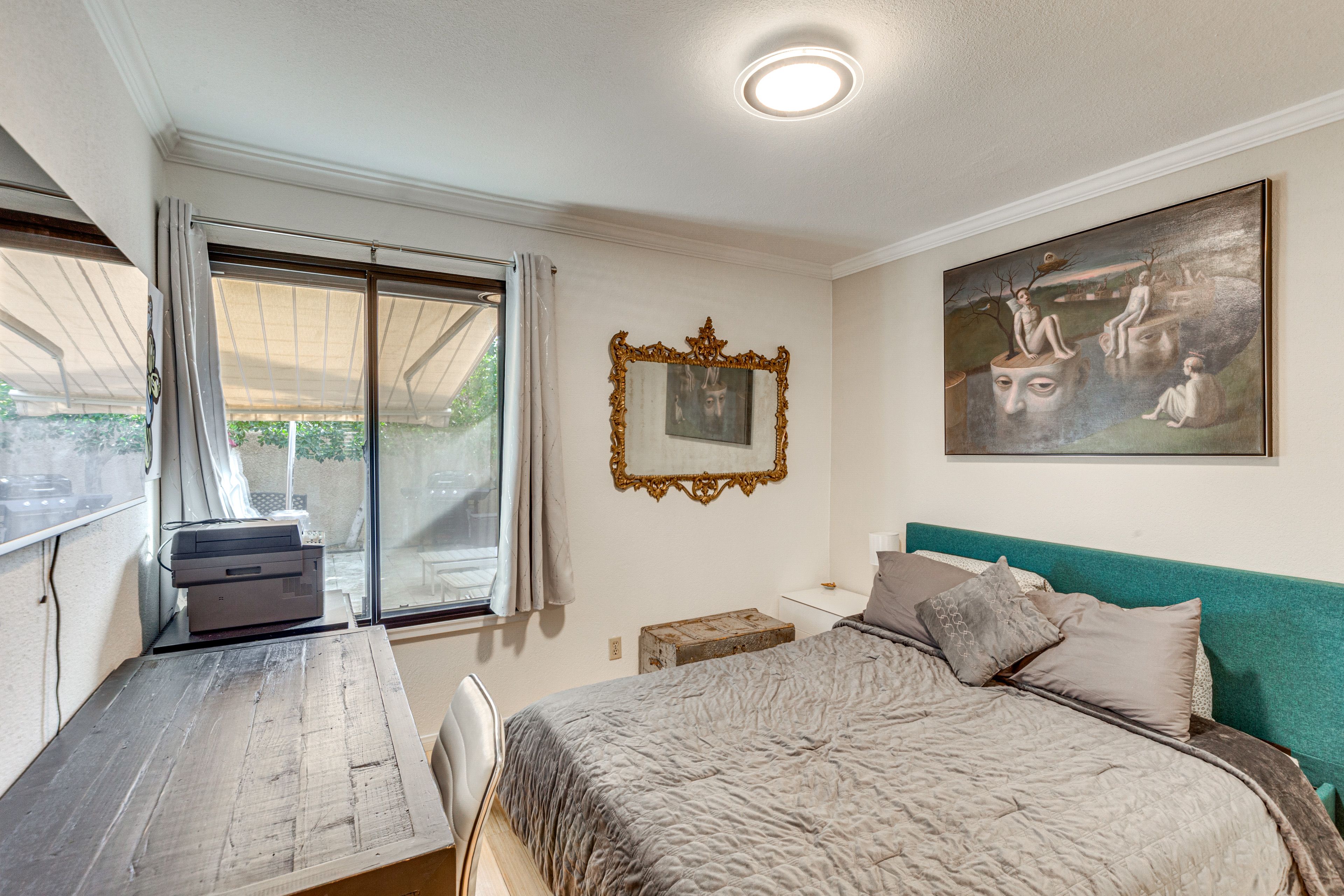 Bedroom 2 | Queen Bed