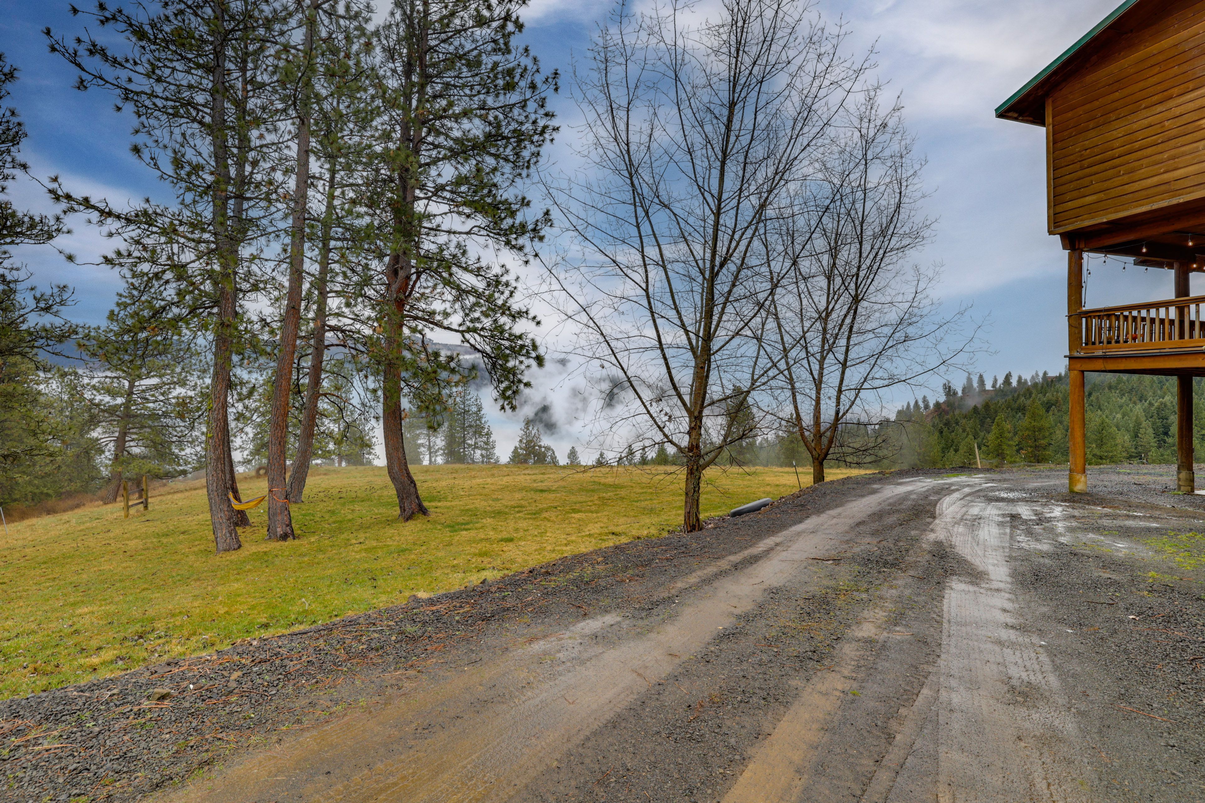 Driveway Parking | 2 Vehicles