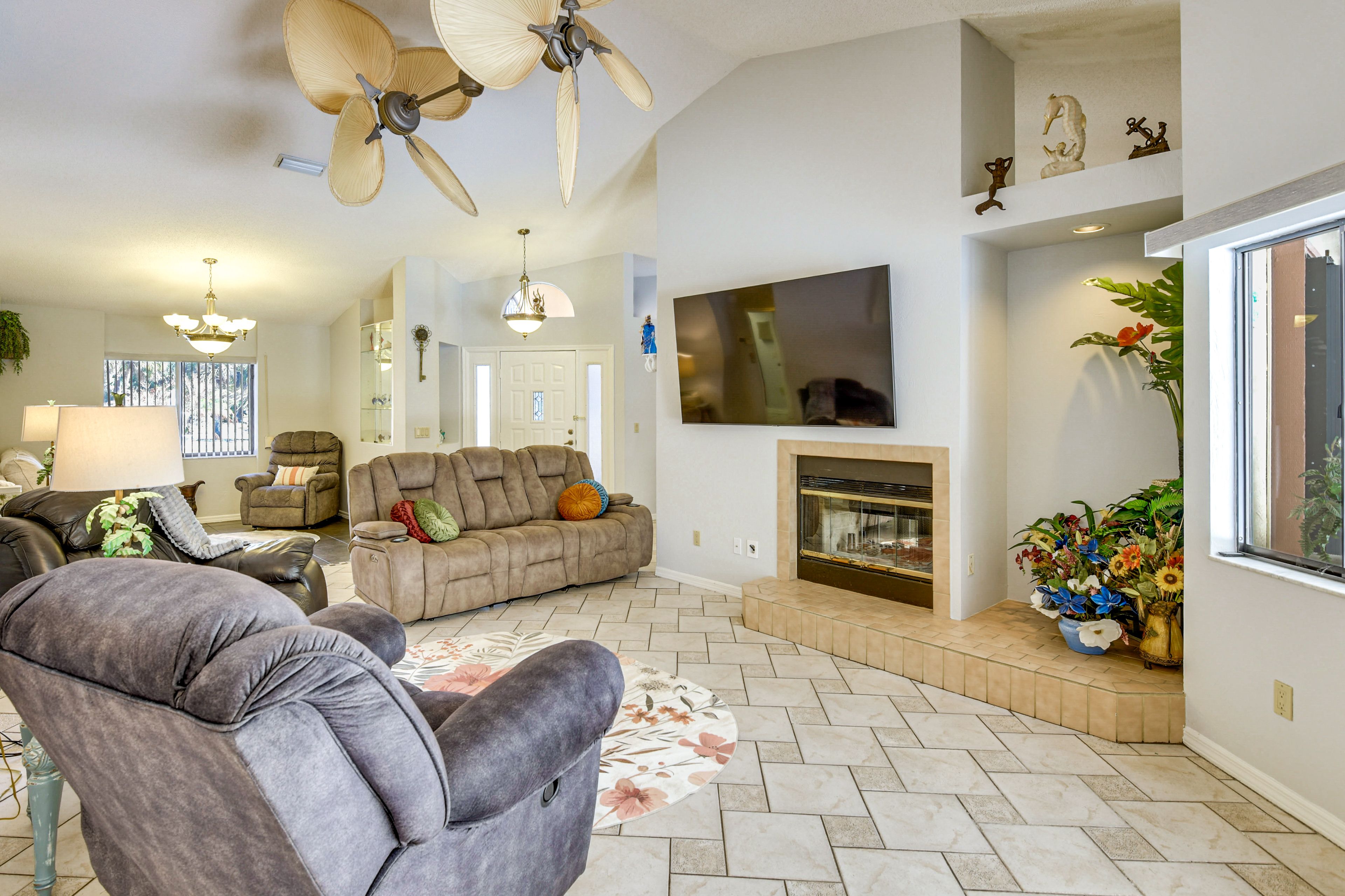 Living Room | Full Sleeper Sofa