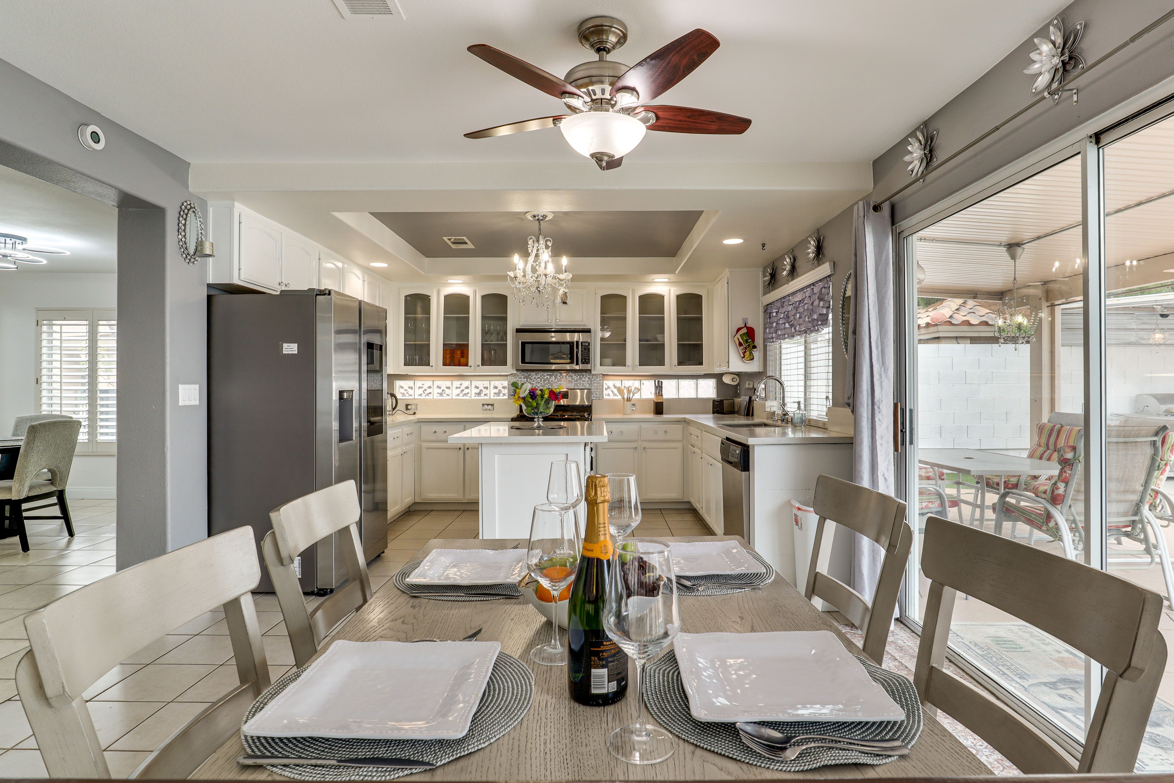 Kitchen | Main Level