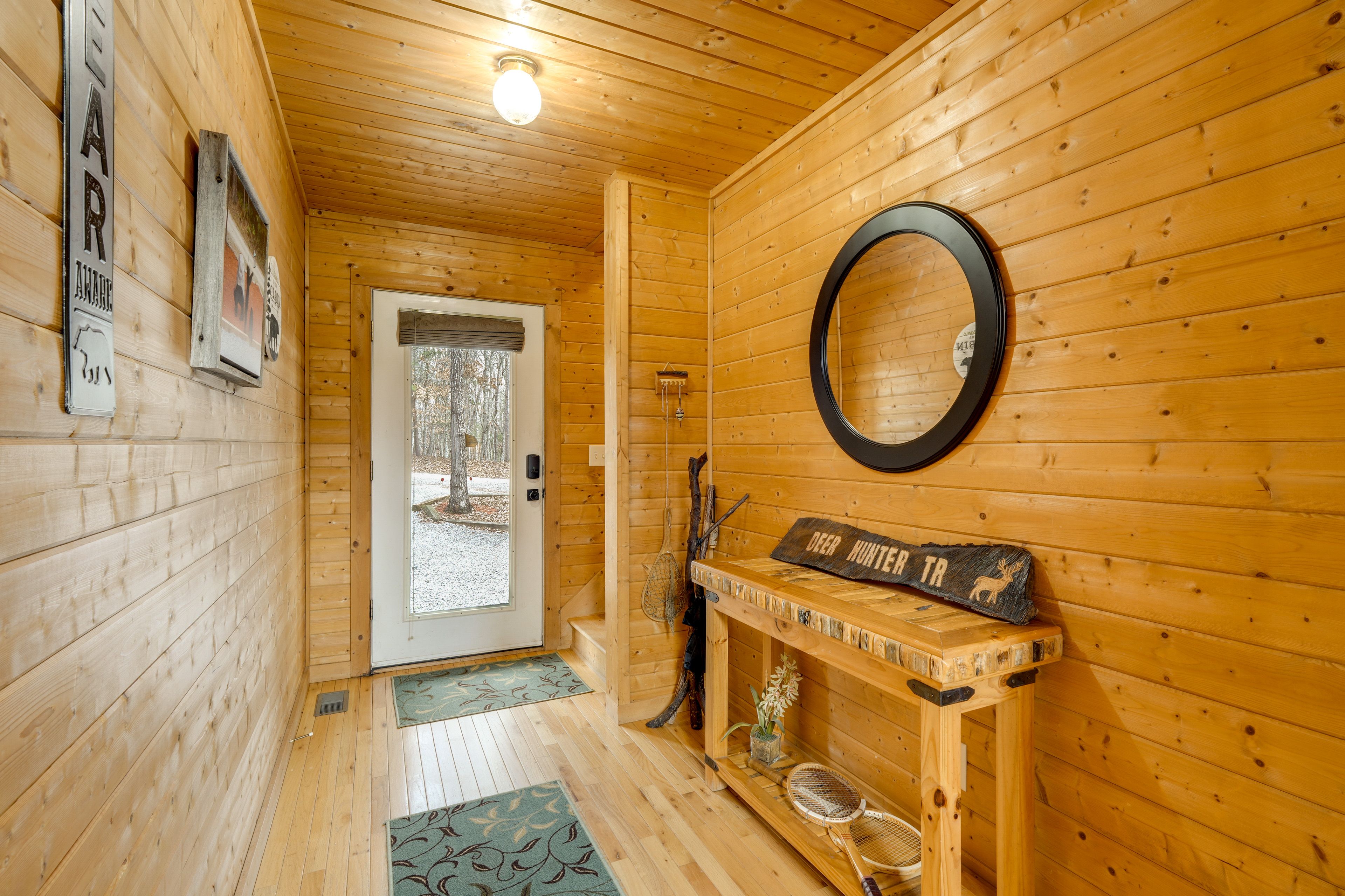 Entryway | Main Floor