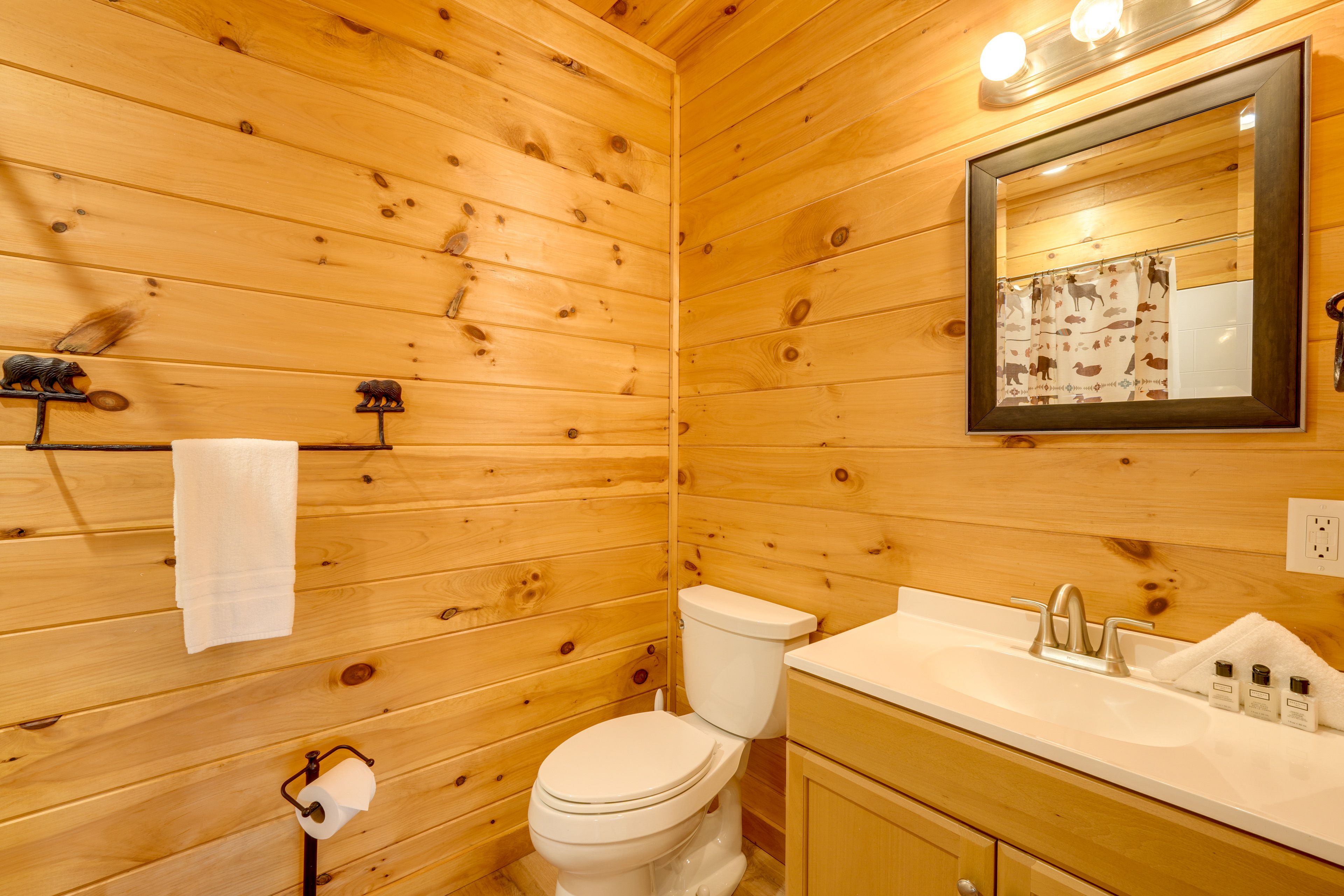 Full Bathroom | Lower Level