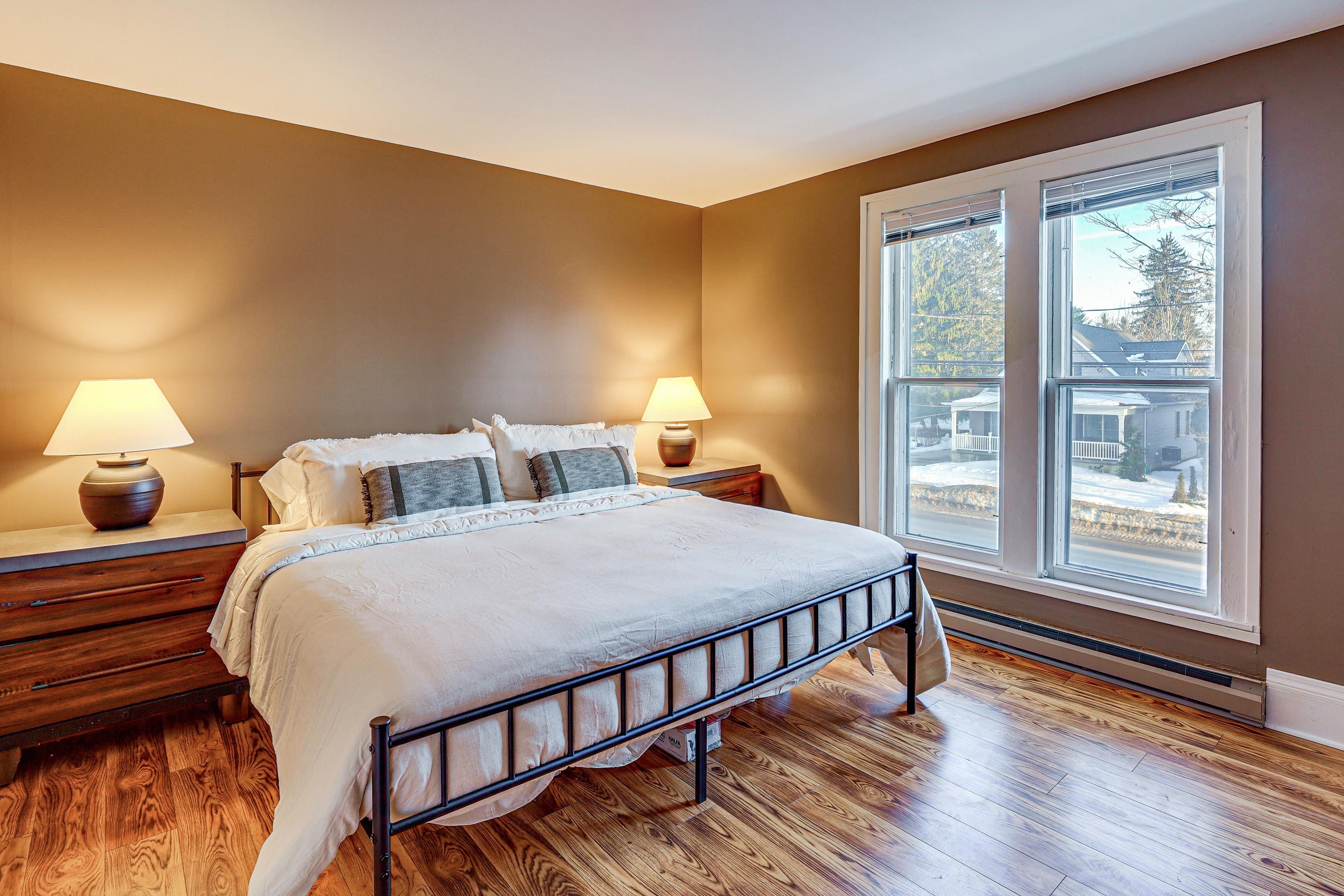 Bedroom 1 | King Bed | 2nd Floor