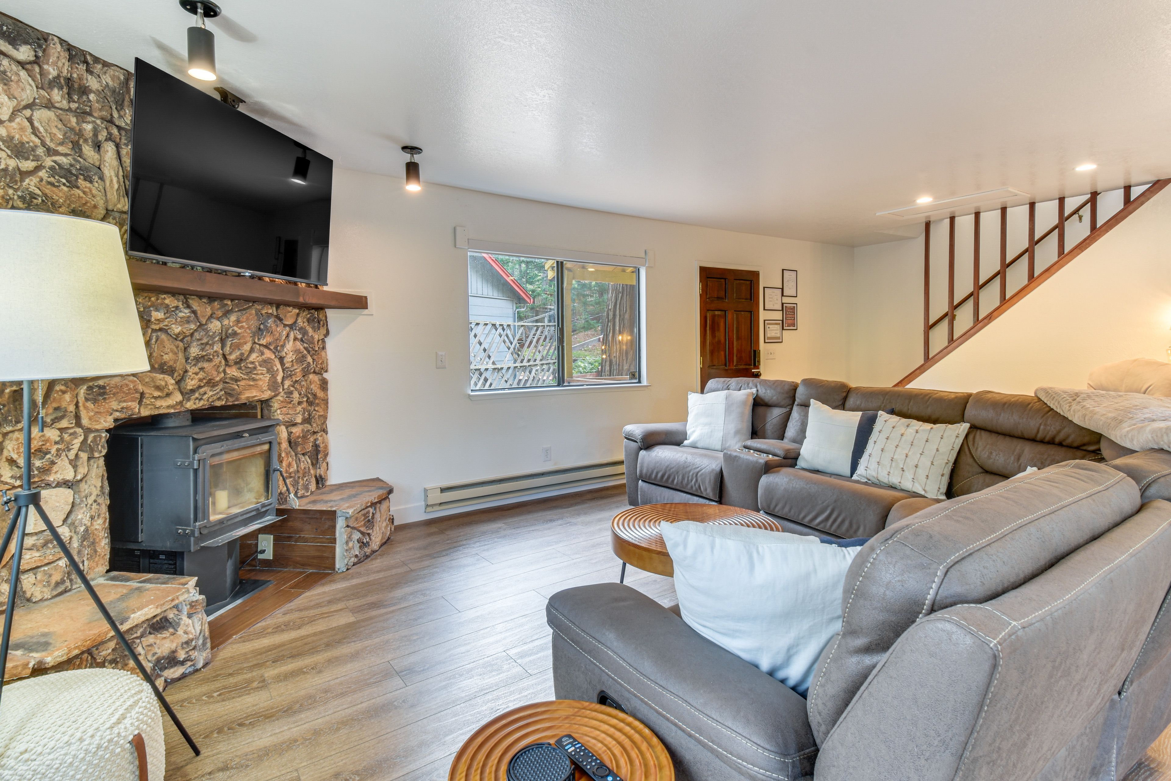 Living Room | Smart TV | 1st Floor