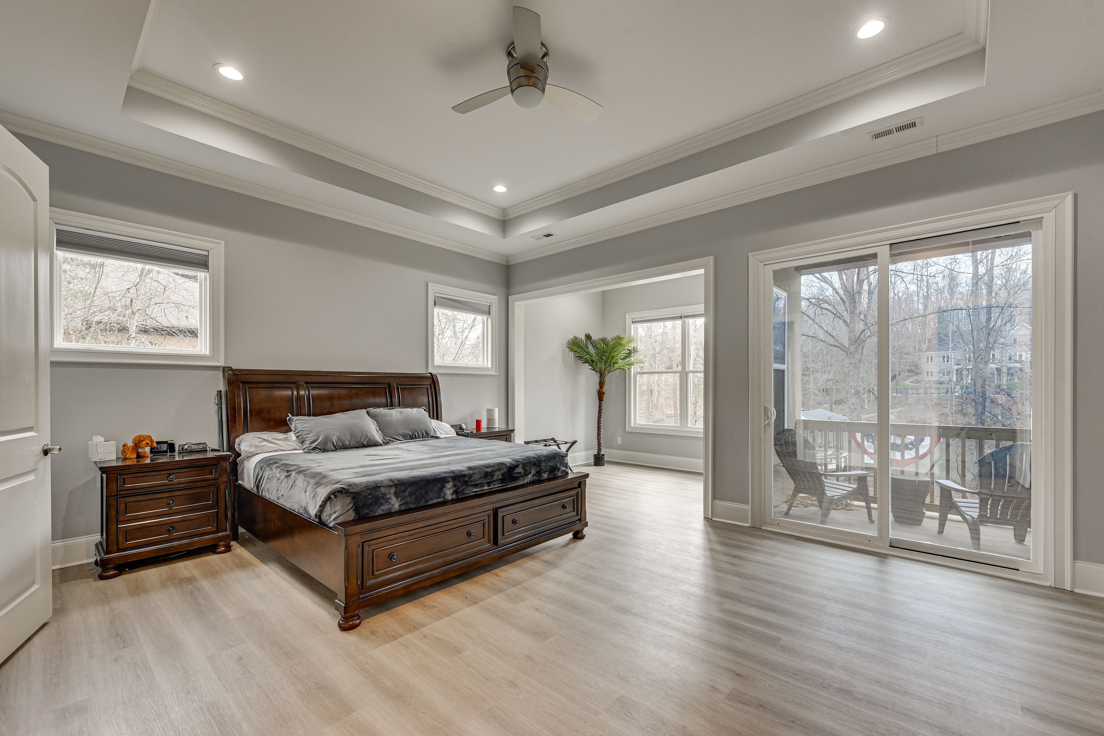 Bedroom 1 | King Bed | 1st Floor