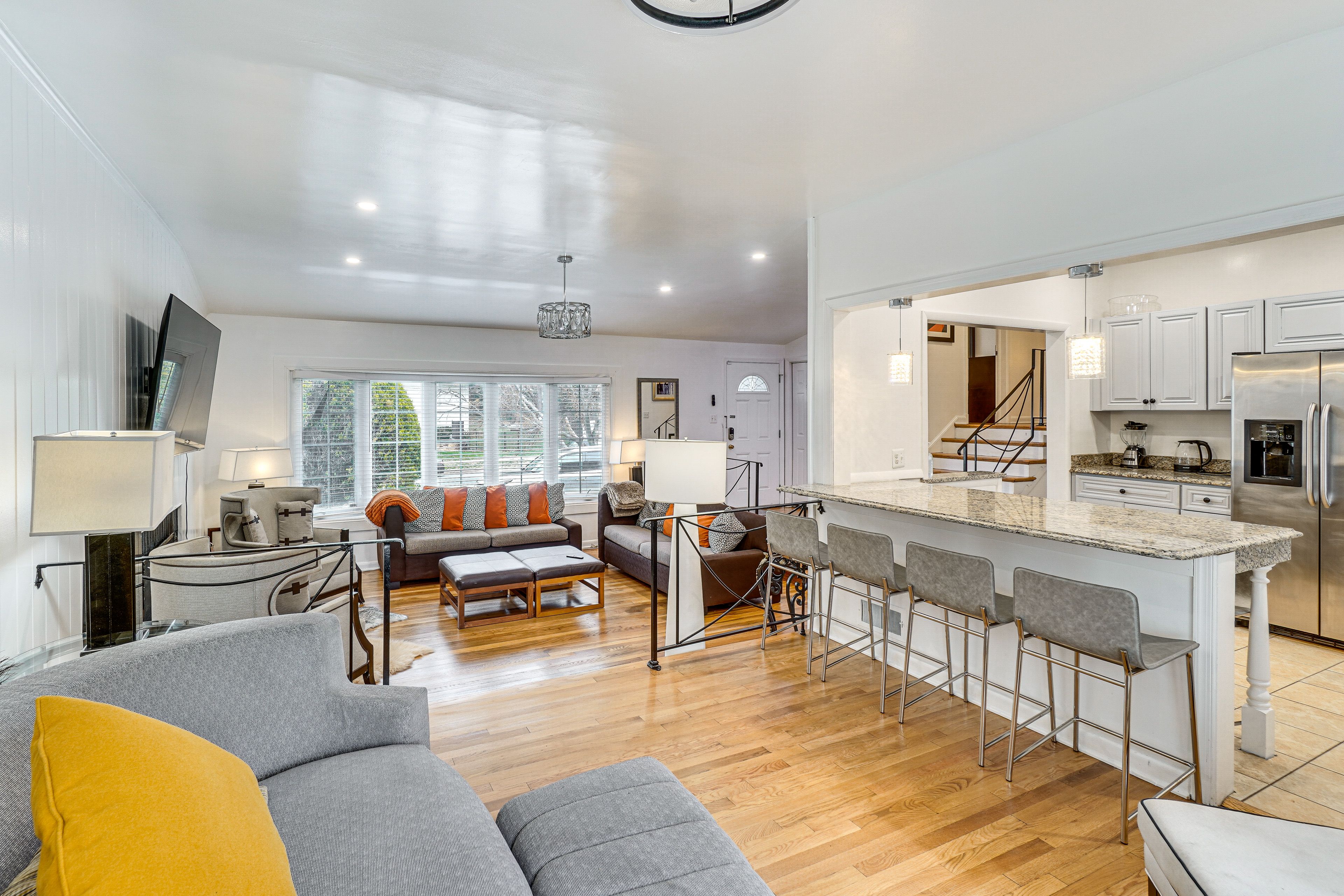 Dining Island | Main Level