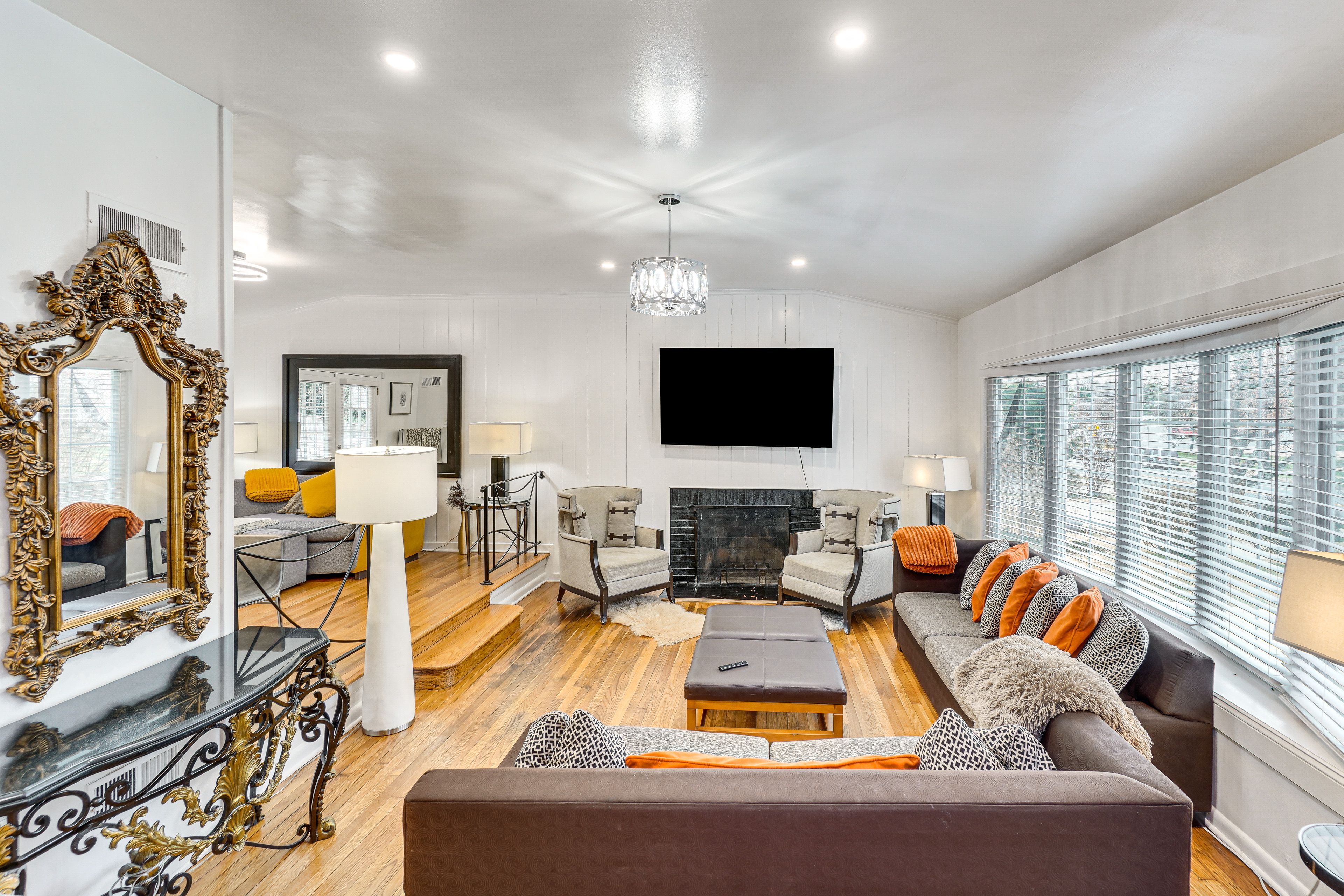 Living Room | Main Level | Queen & Full Sleeper Sofas