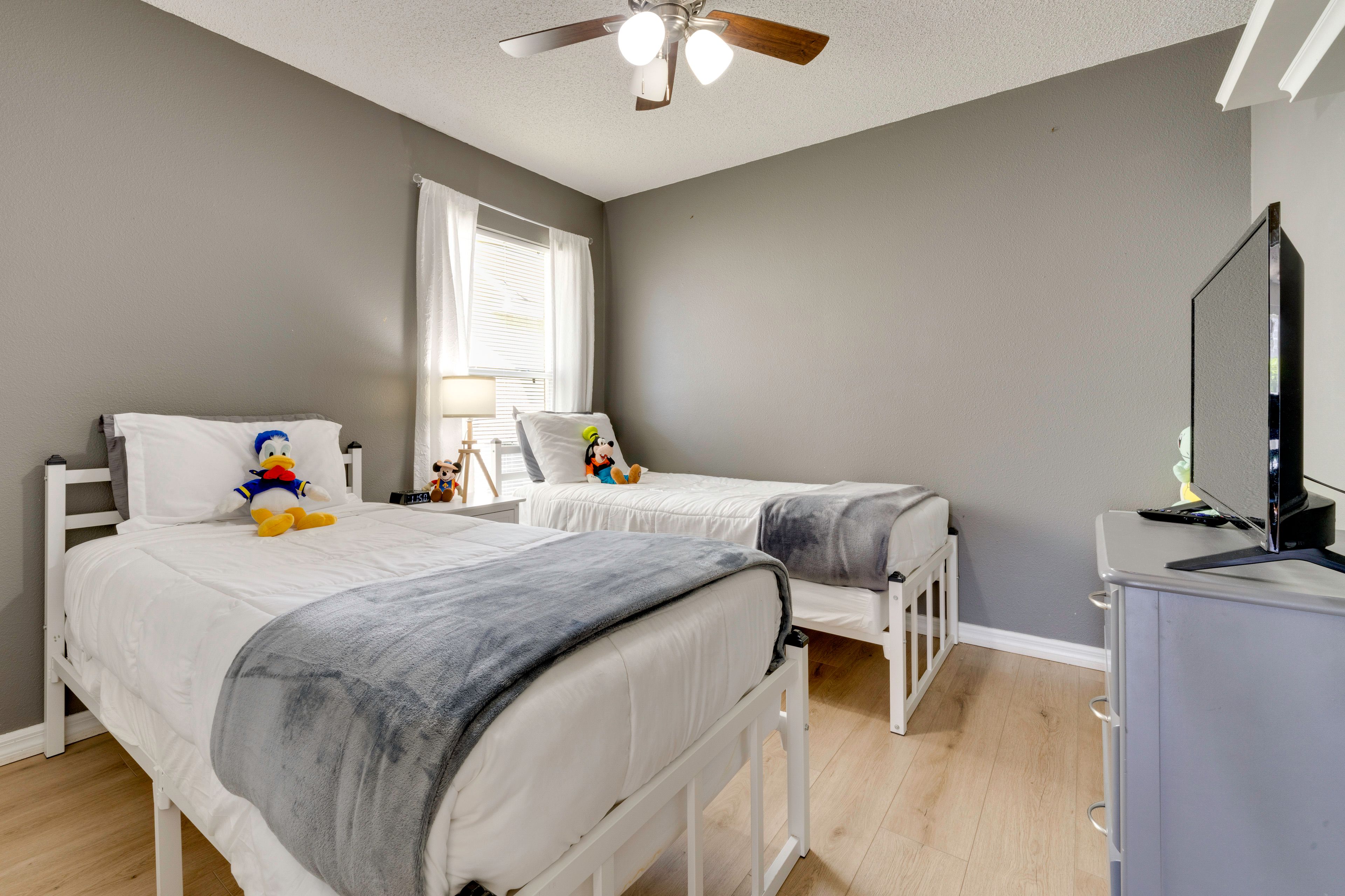 Bedroom 4 | 2 Twin Beds