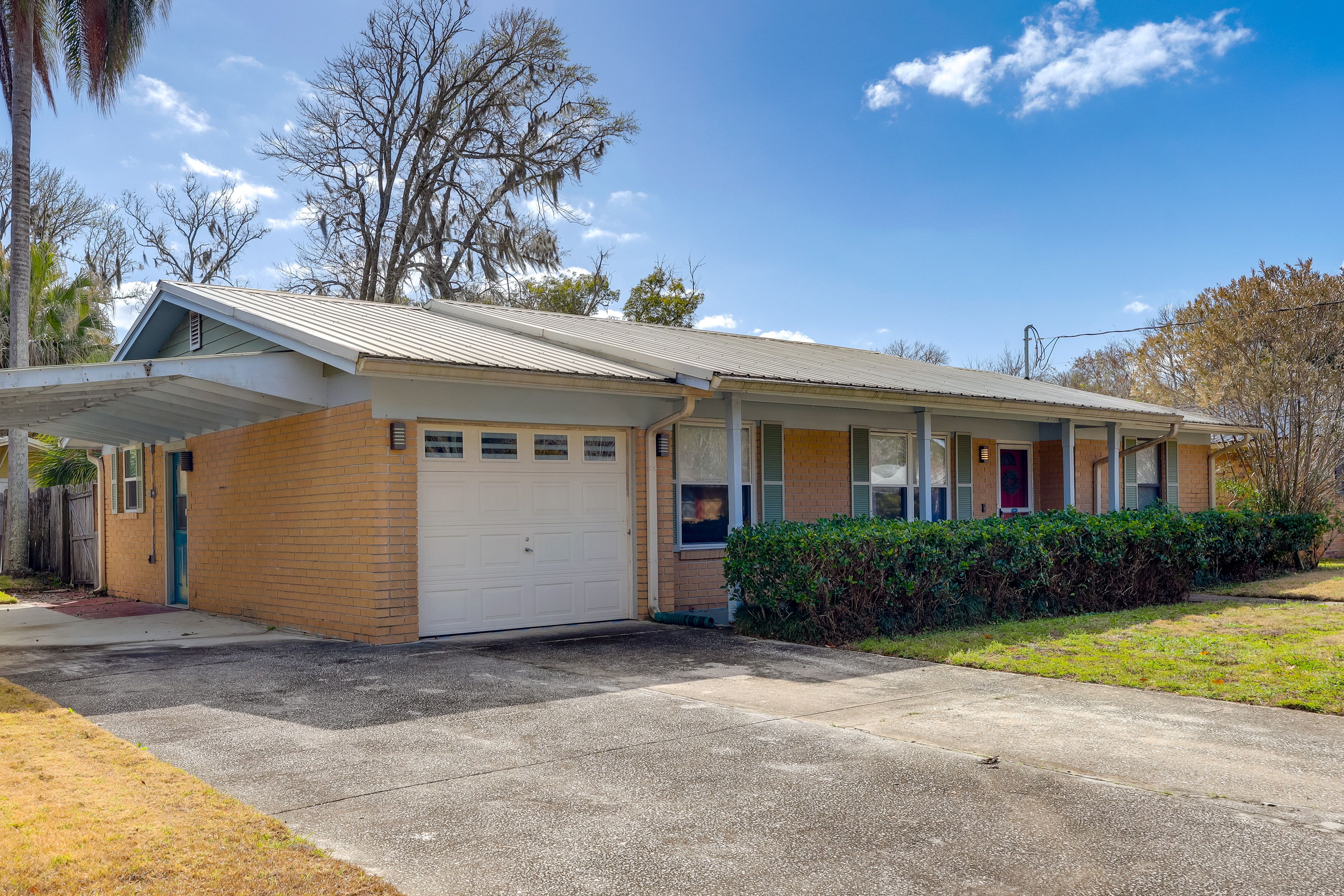 Parking | Driveway (2 Vehicles)