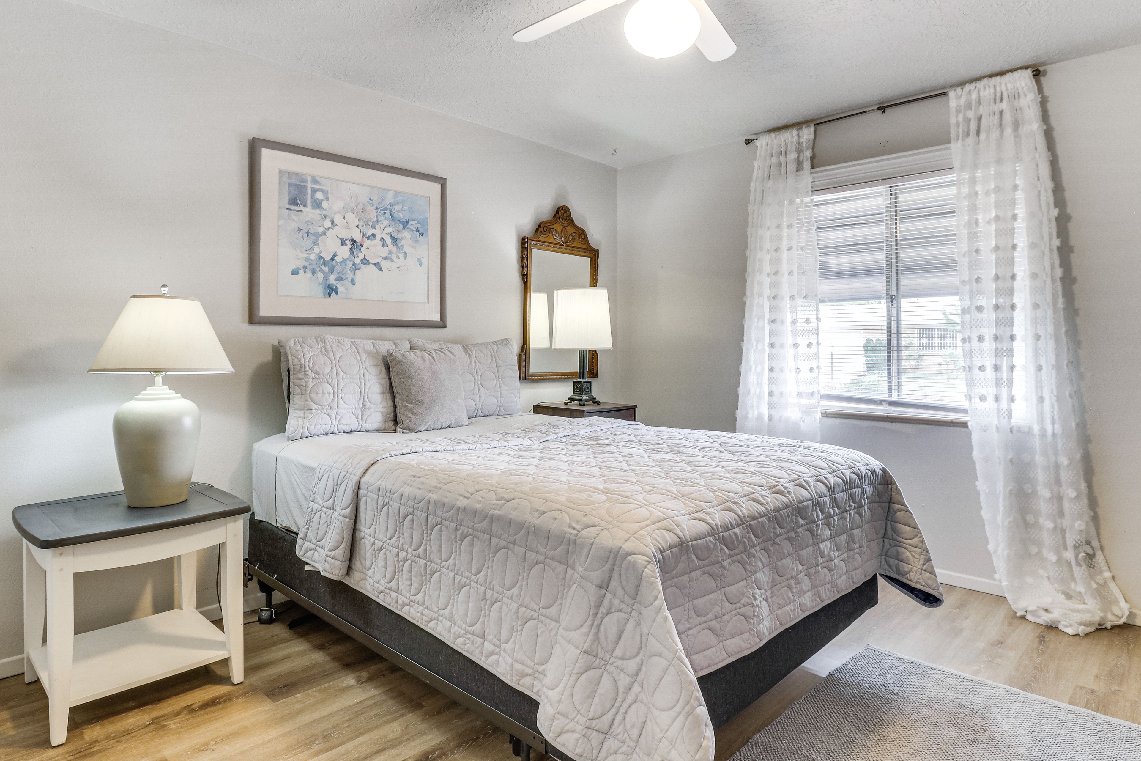 Bedroom 3 | Queen Bed