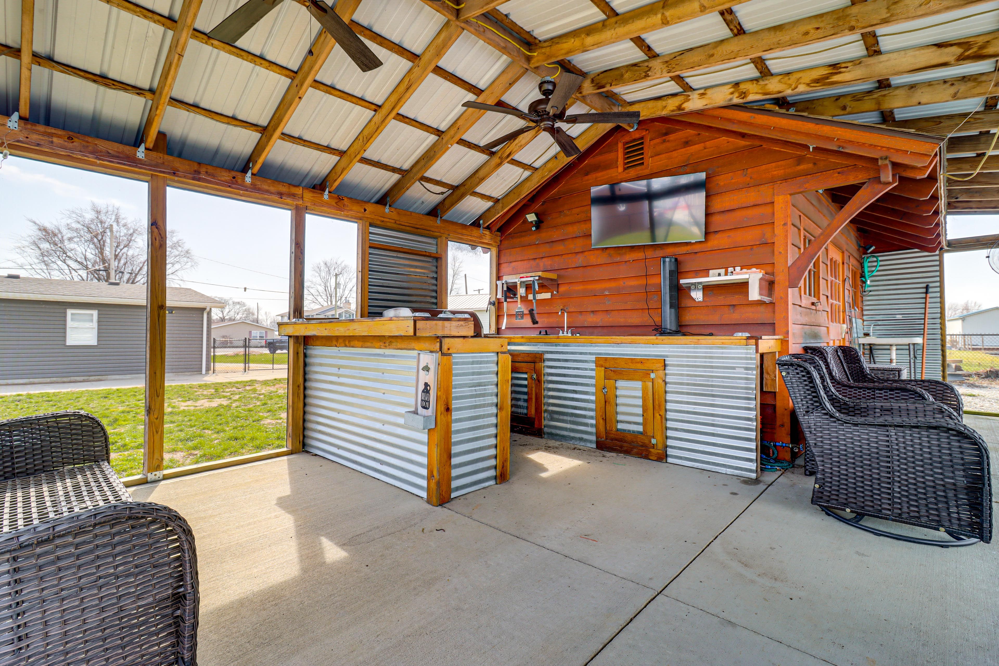 Outdoor Entertainment Space