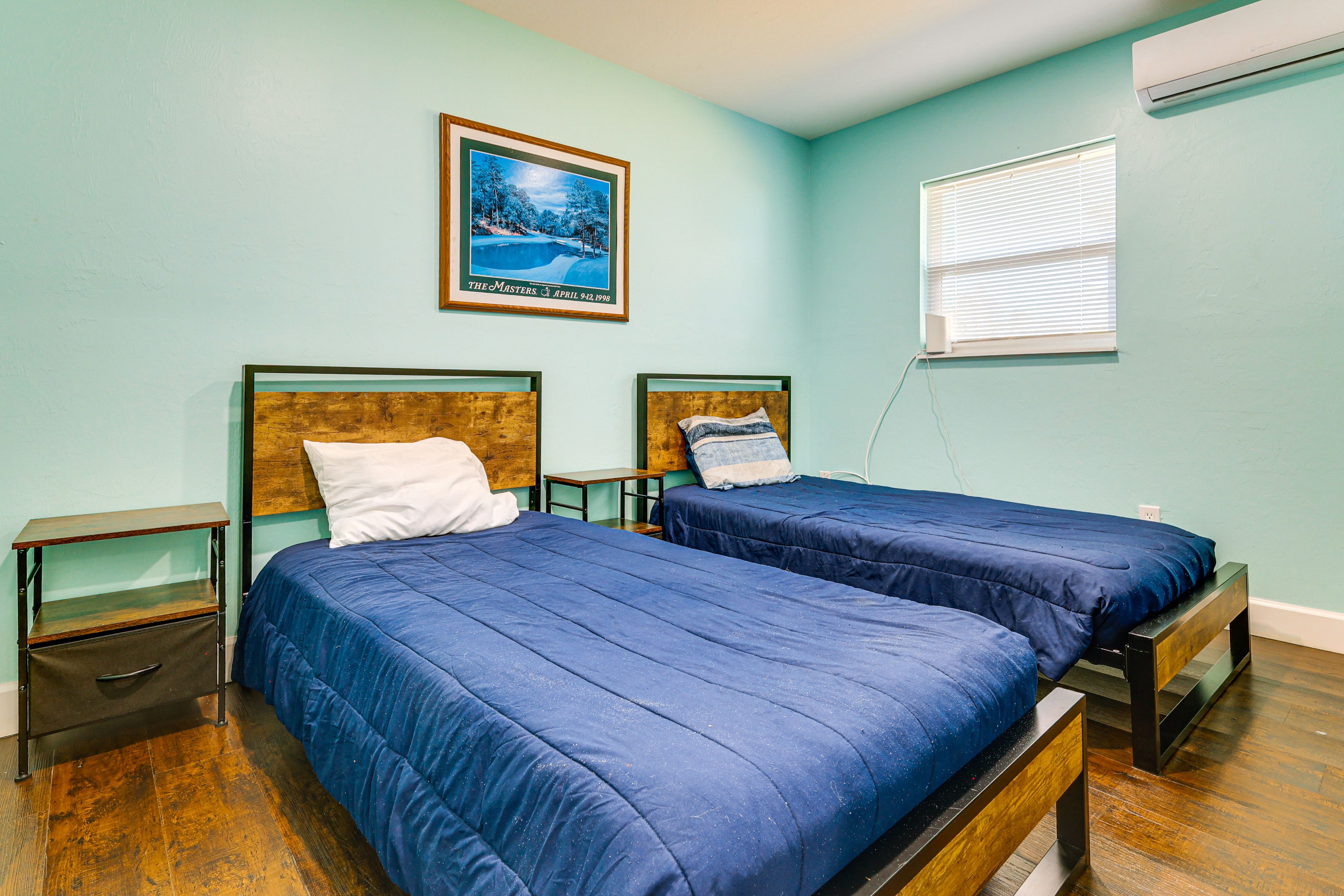 Bedroom 2 | 2 Twin Beds