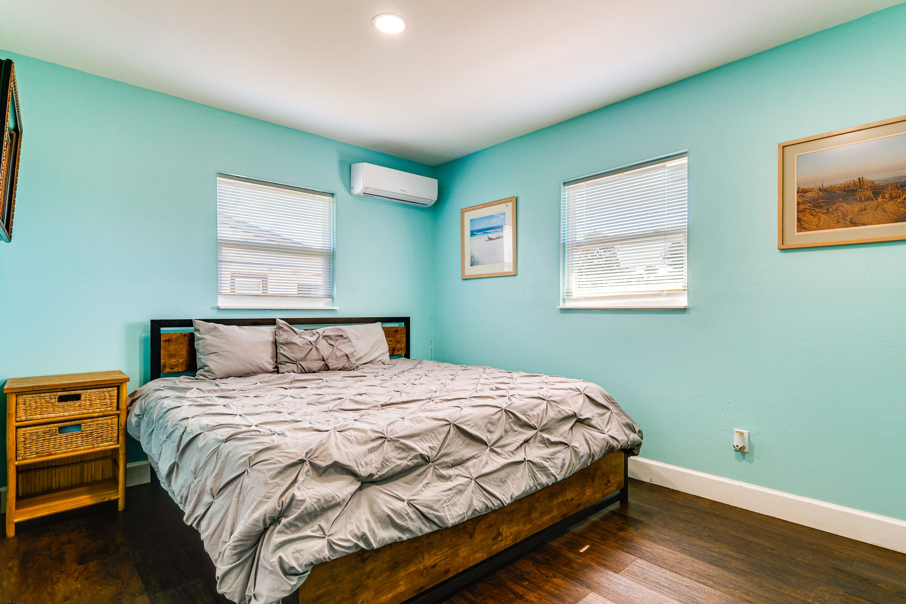 Bedroom 1 | King Bed