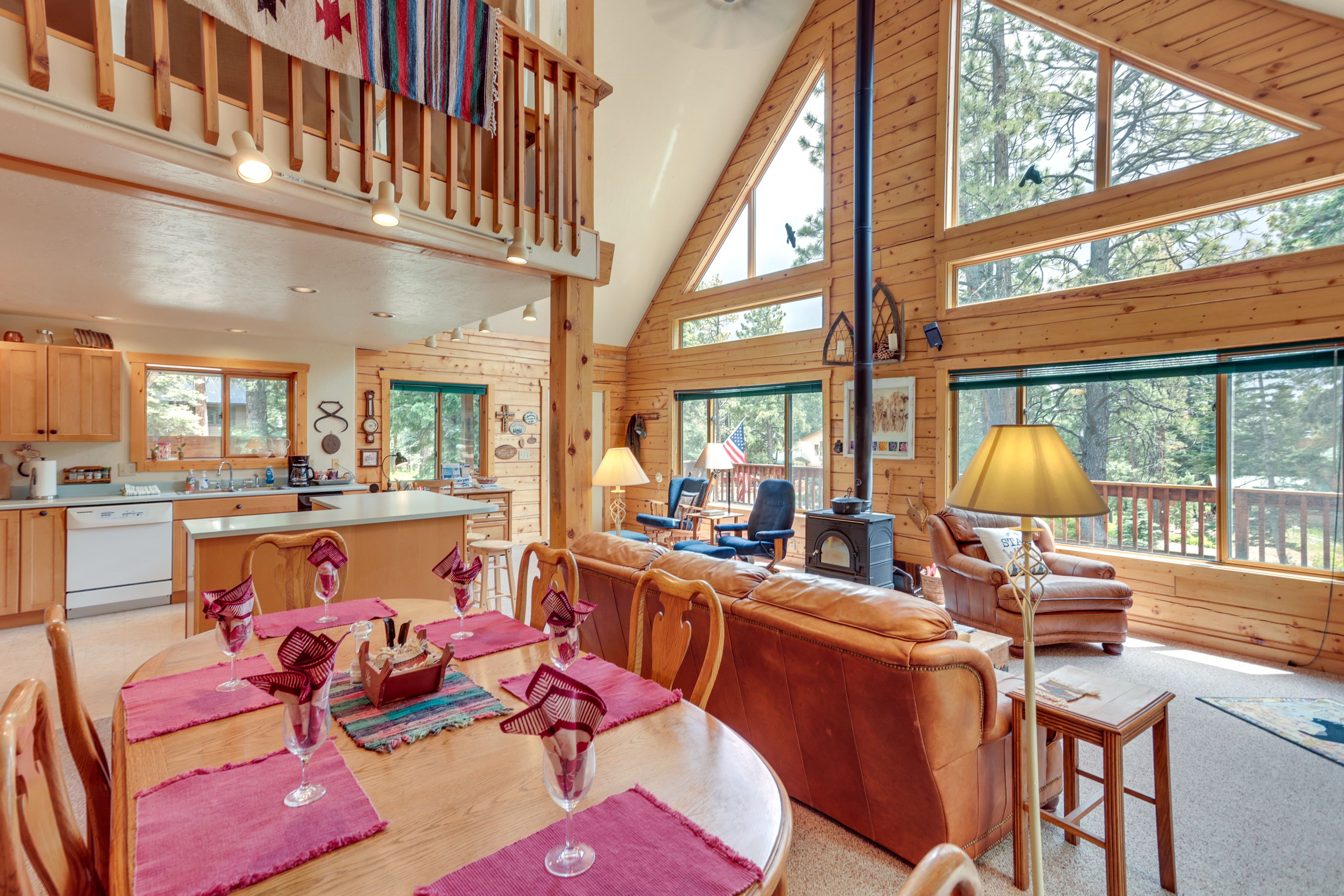 Interior | Open Floor Plan | Free WiFi