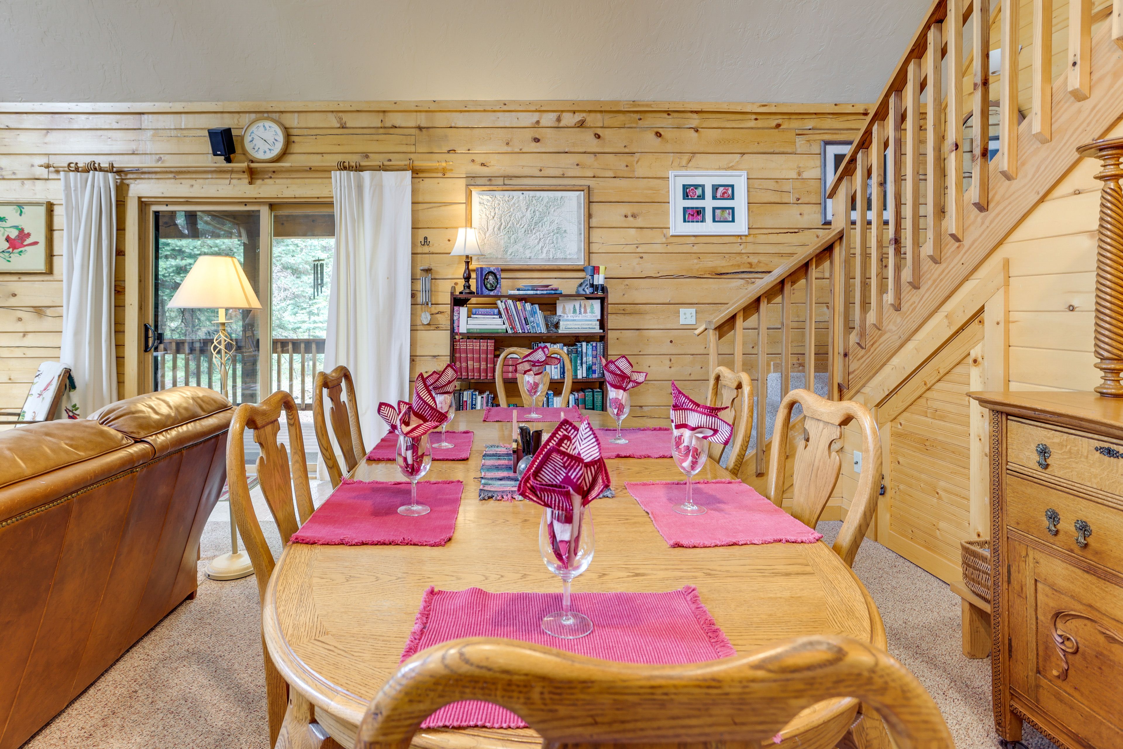 Dining Area | Dishes & Flatware Provided | 1st Floor