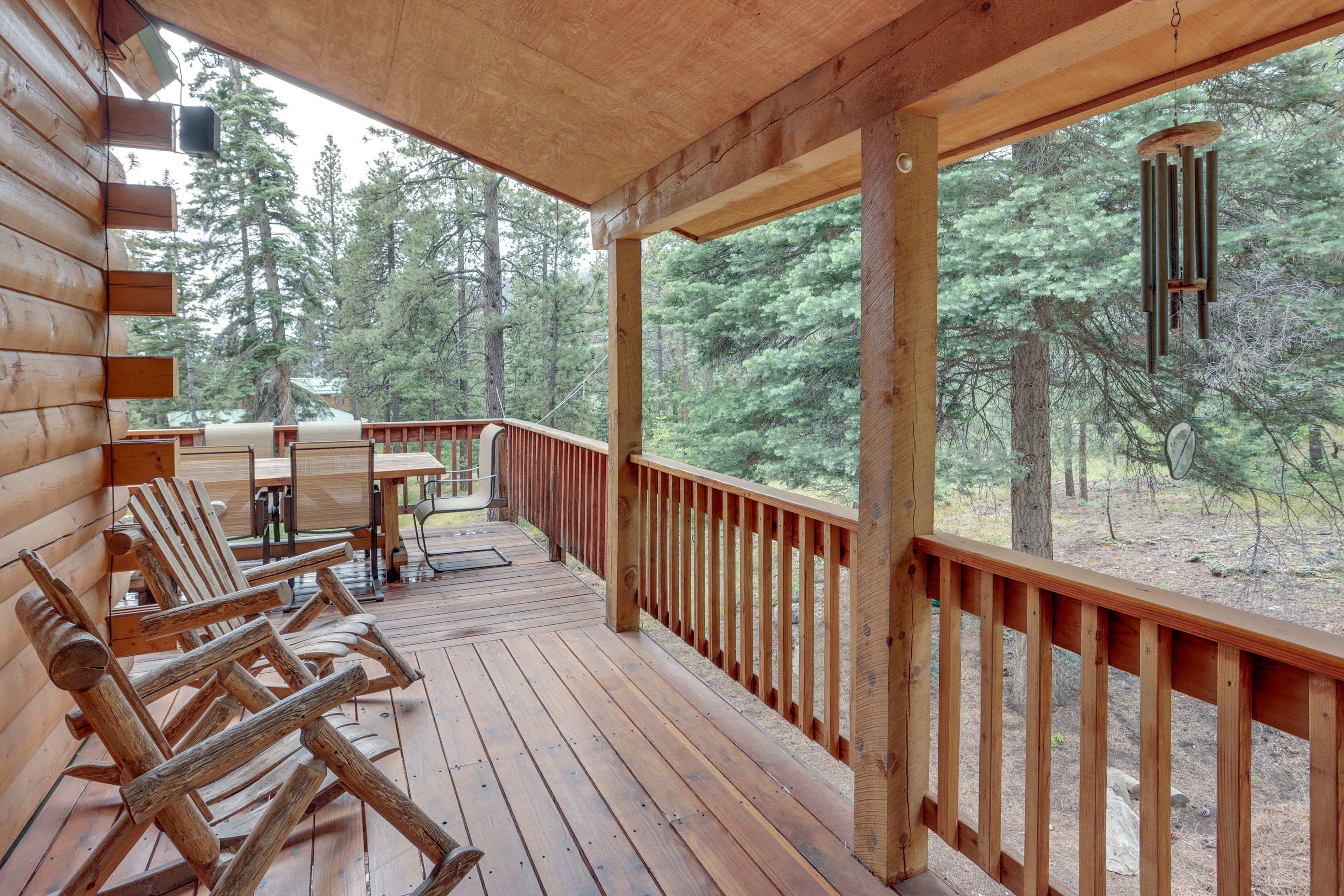 Wraparound Deck | 2-Story Cabin | Private Yard