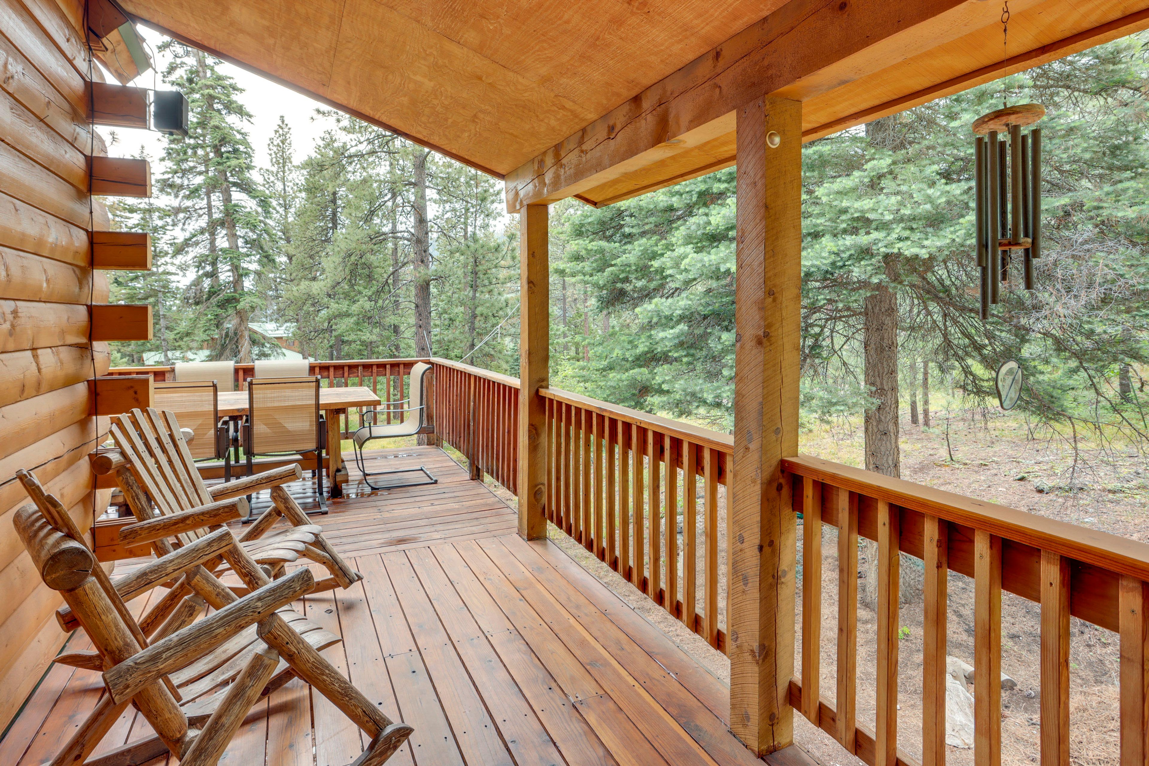Wraparound Deck | 2-Story Cabin | Private Yard
