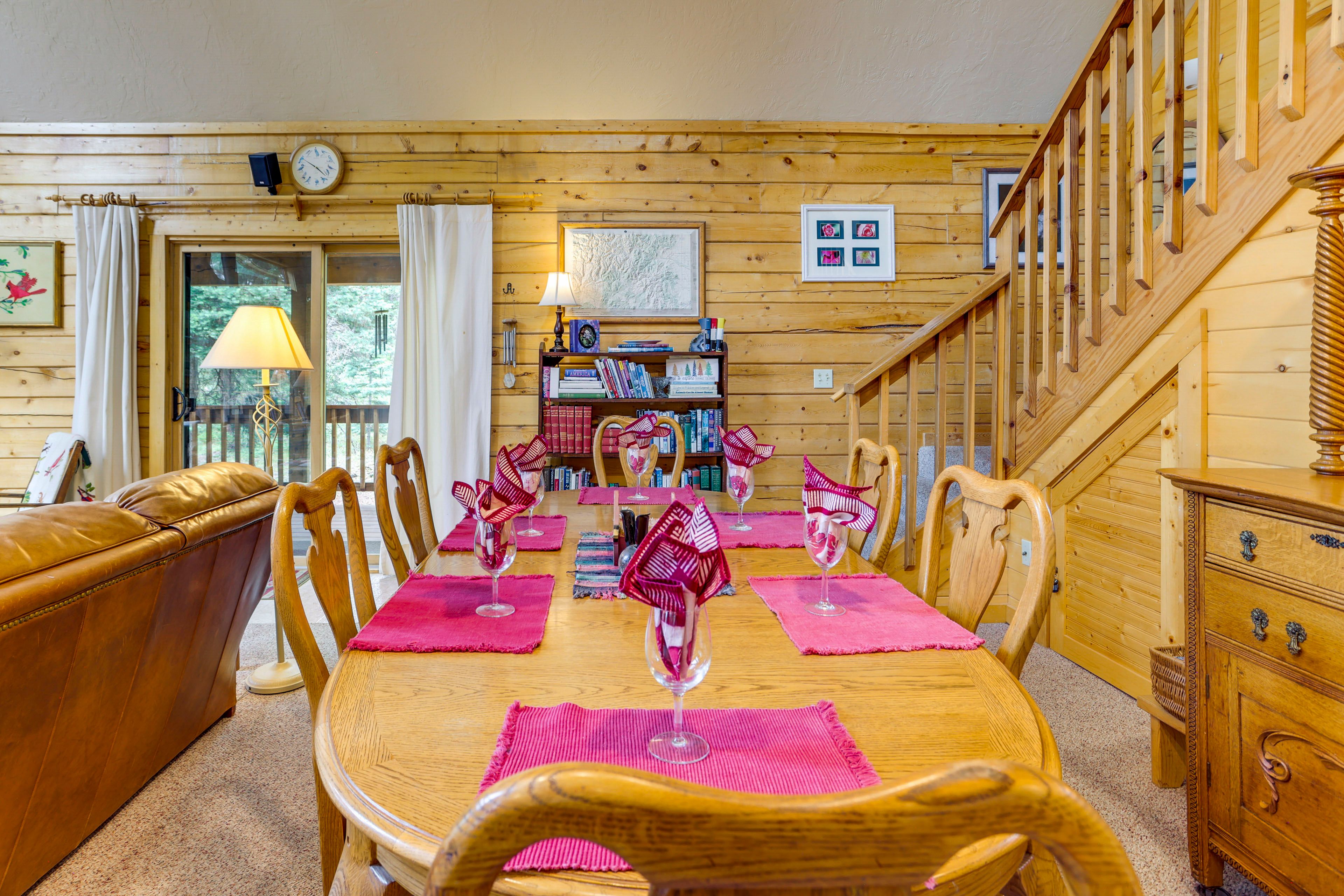 Dining Area | Dishes & Flatware Provided | 1st Floor