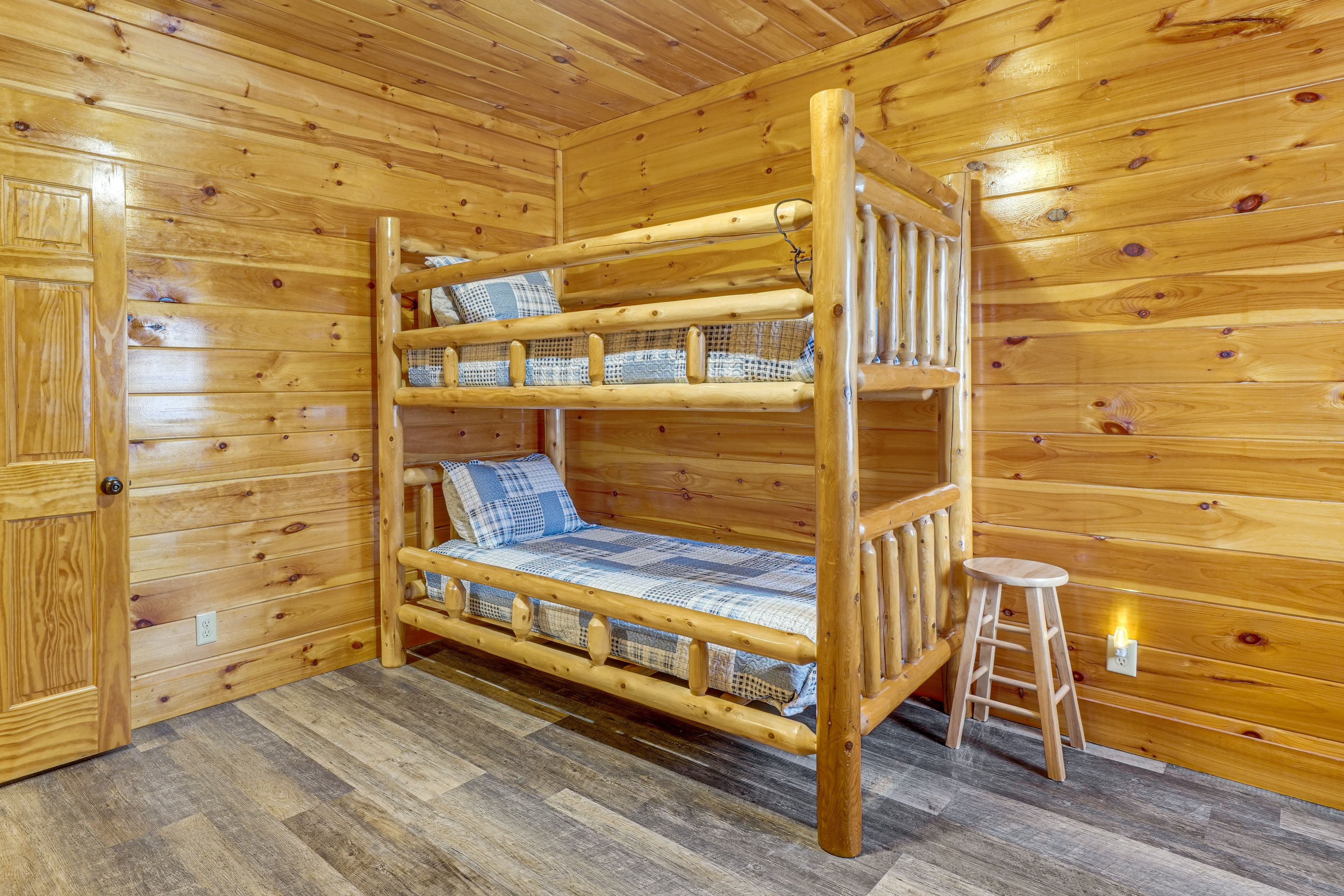 Bedroom 5 | Lower Floor | Twin Bunk Bed