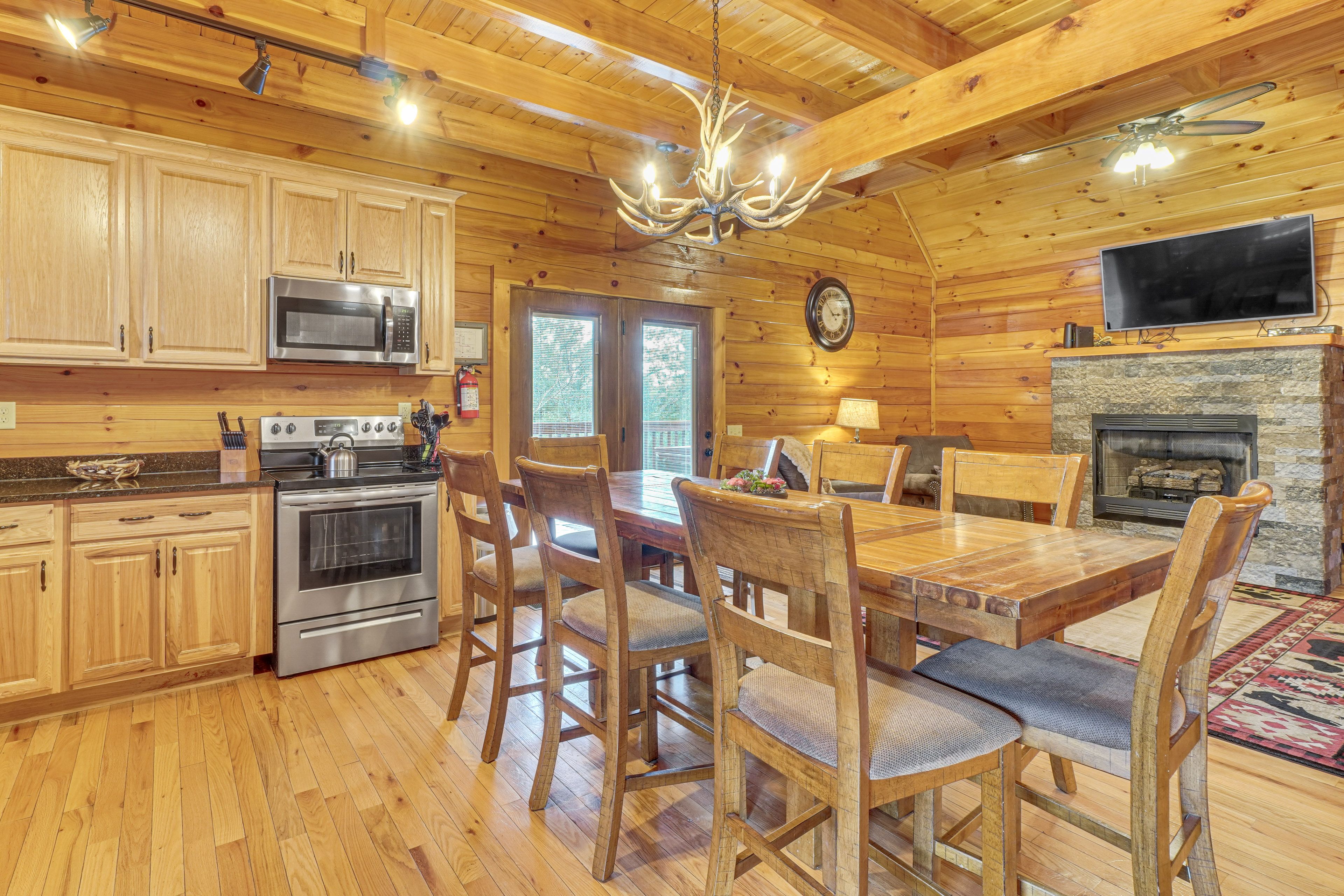 Dining Area | Main Floor