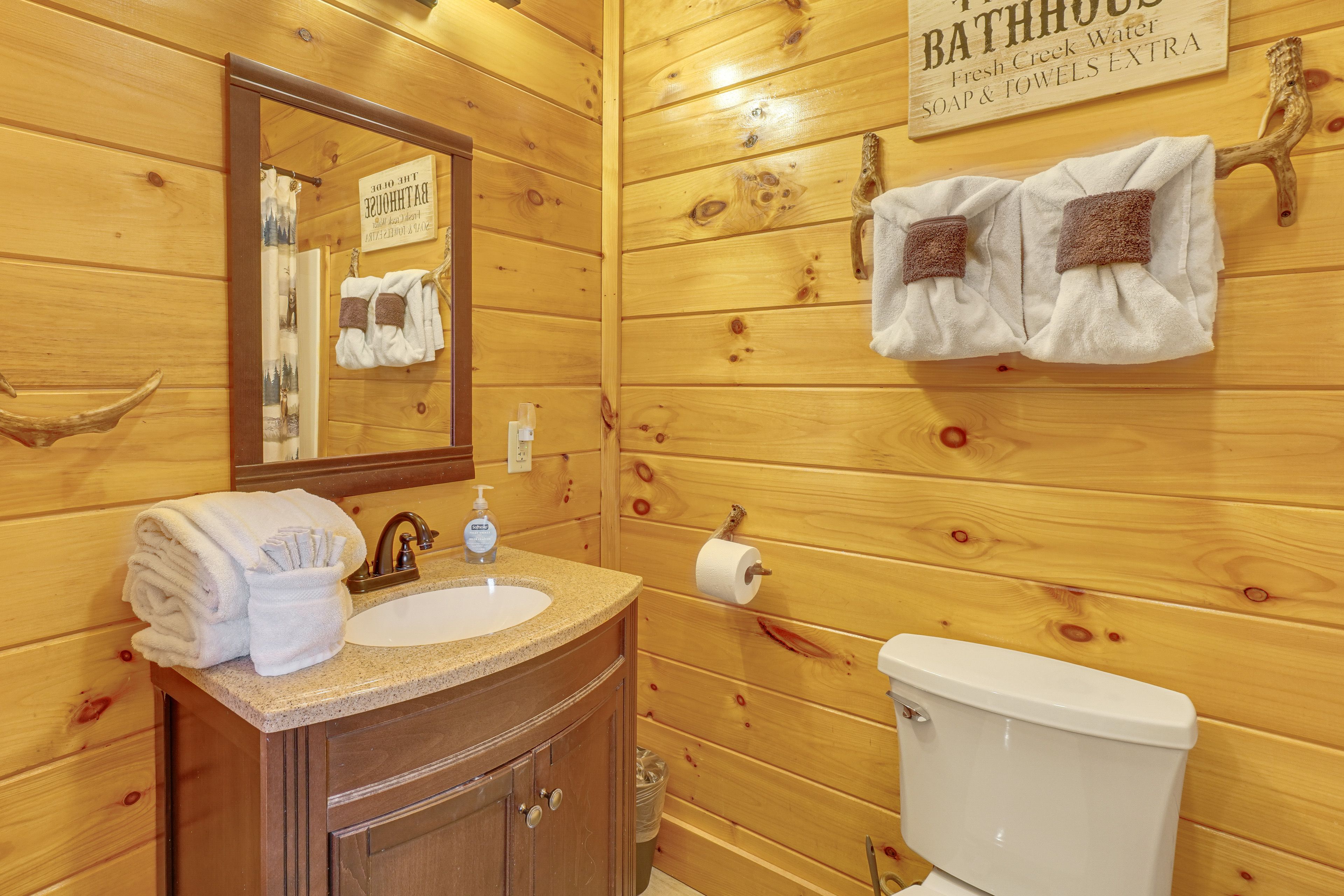 Full Bathroom | Main Floor