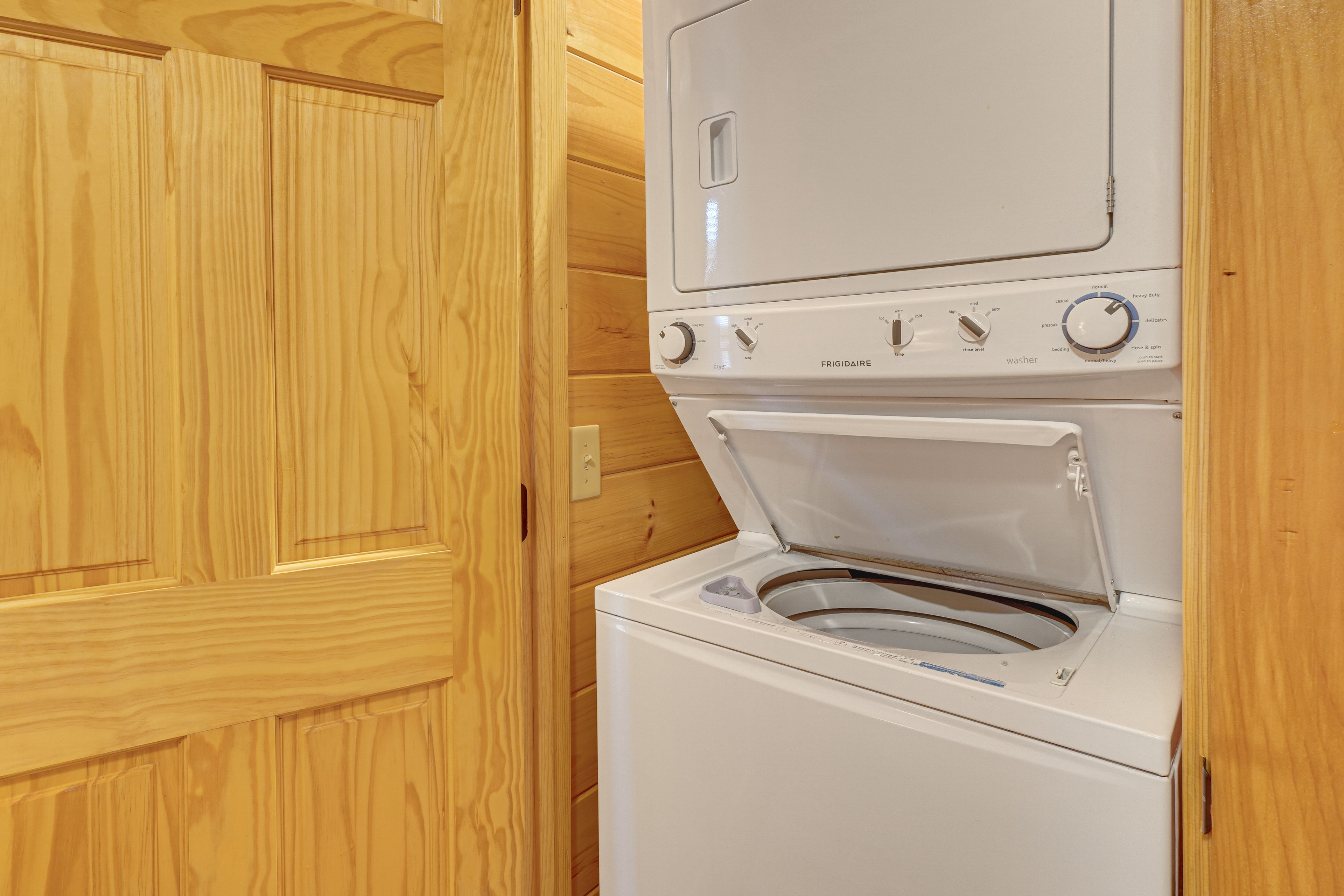 Laundry Closet | Main Floor