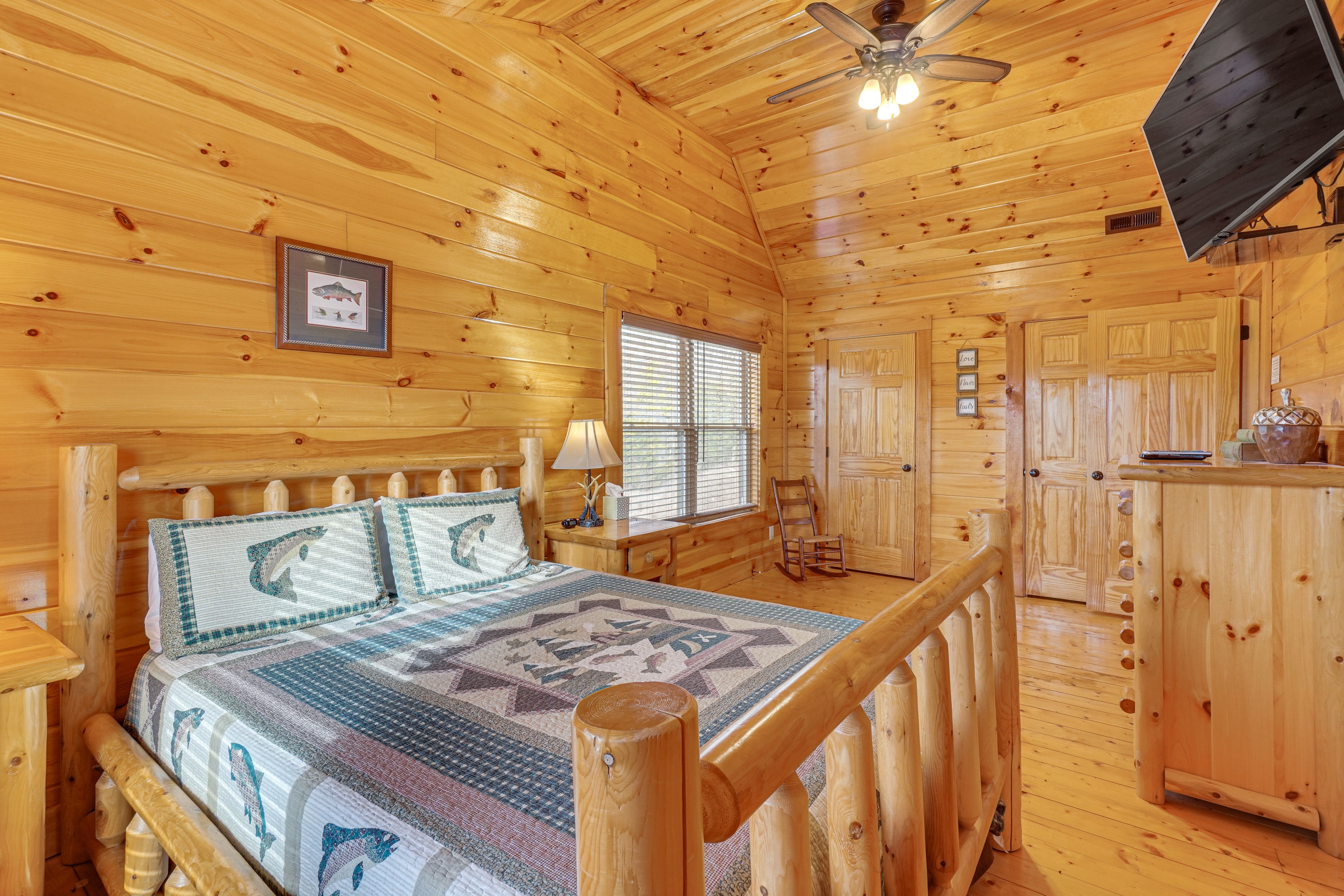 Bedroom 3 | 2nd Floor | Queen Bed