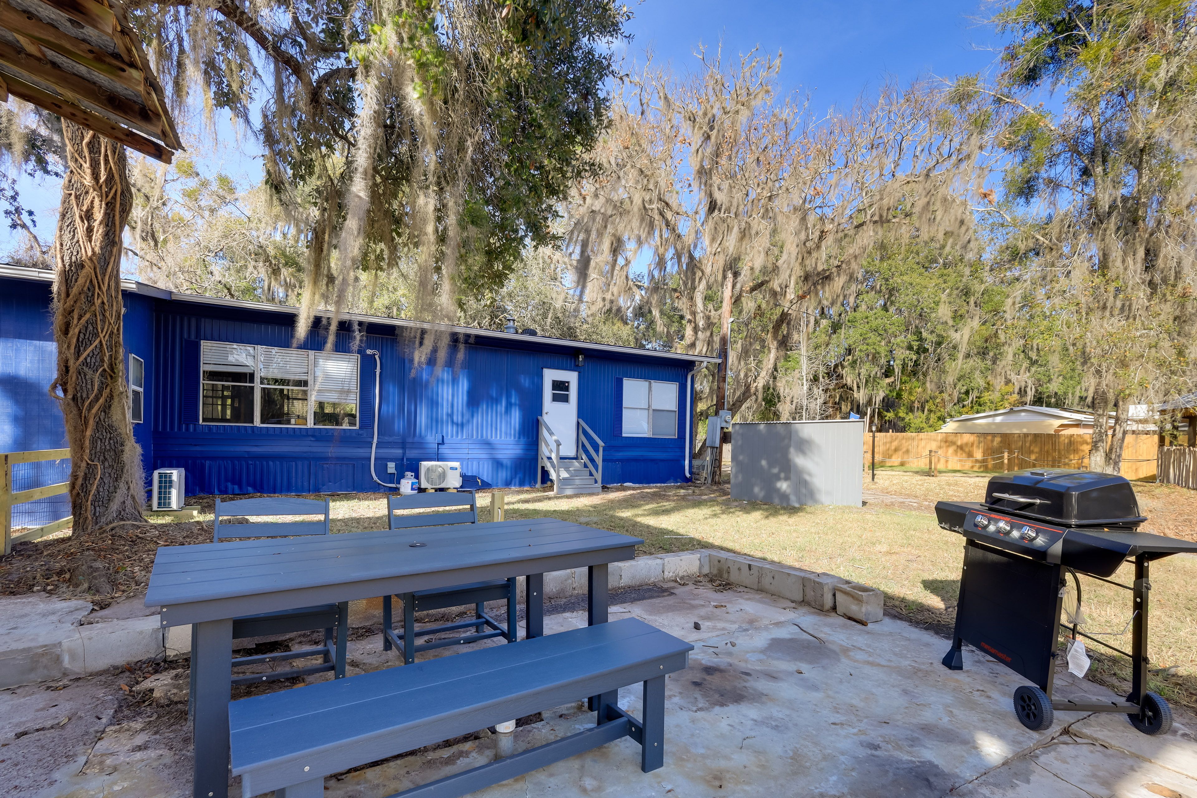 Hawthorne Vacation Rental | 1BR | 1BA | Steps Required | 700 Sq Ft