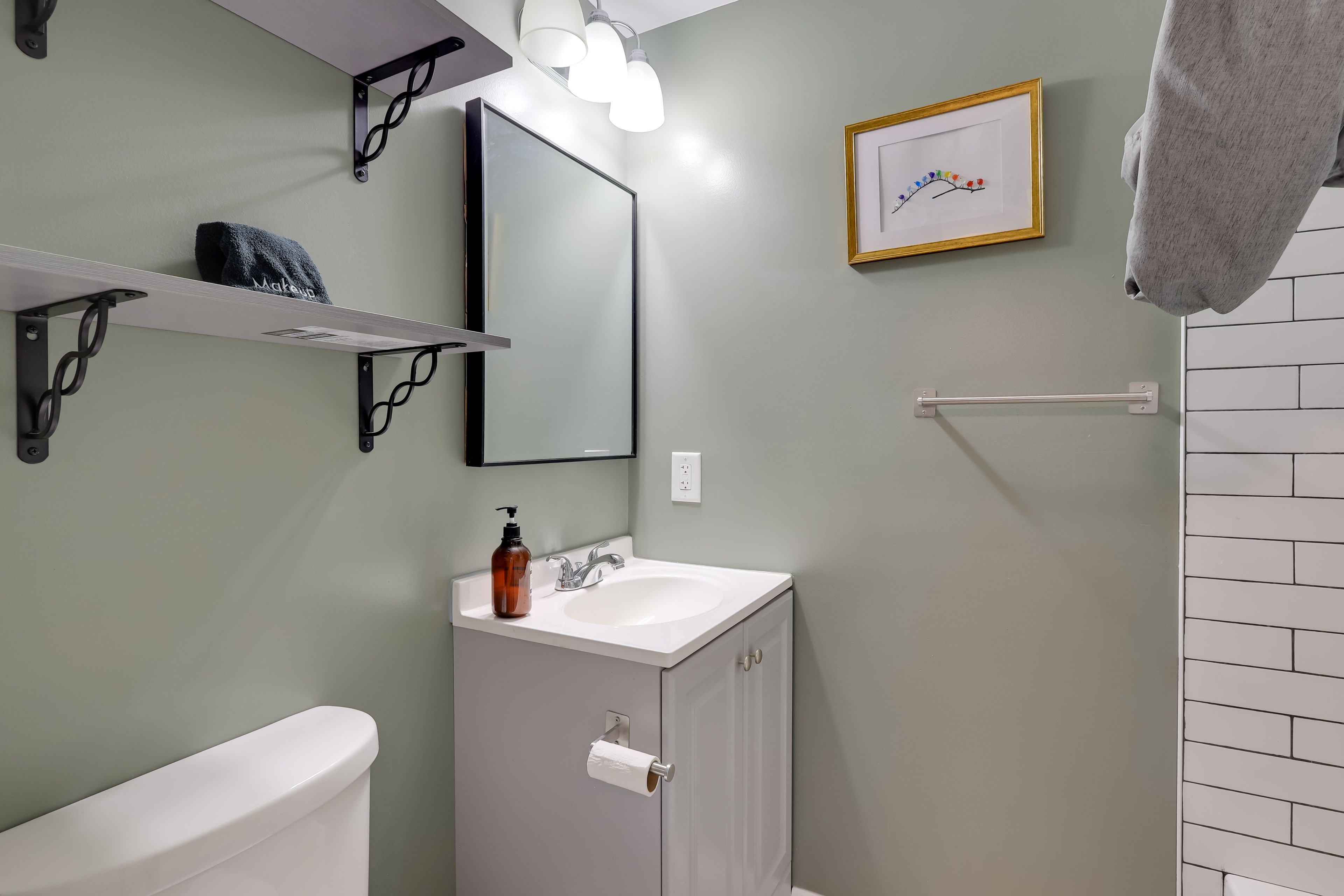 Bathroom | Towels Provided