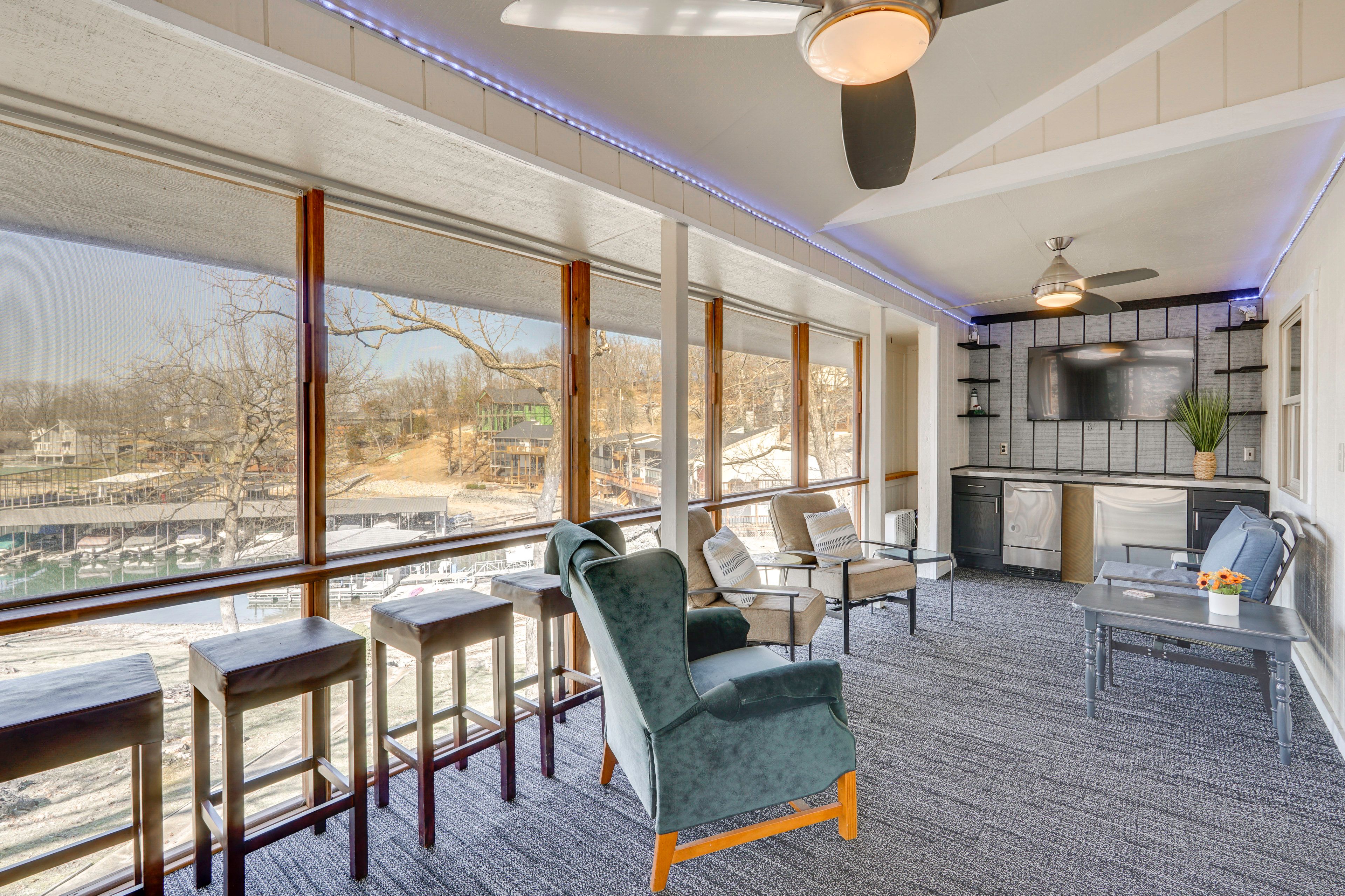 Lake Ozark Vacation Rental | 2BR | 2BA | 980 Sq Ft | Stairs Required