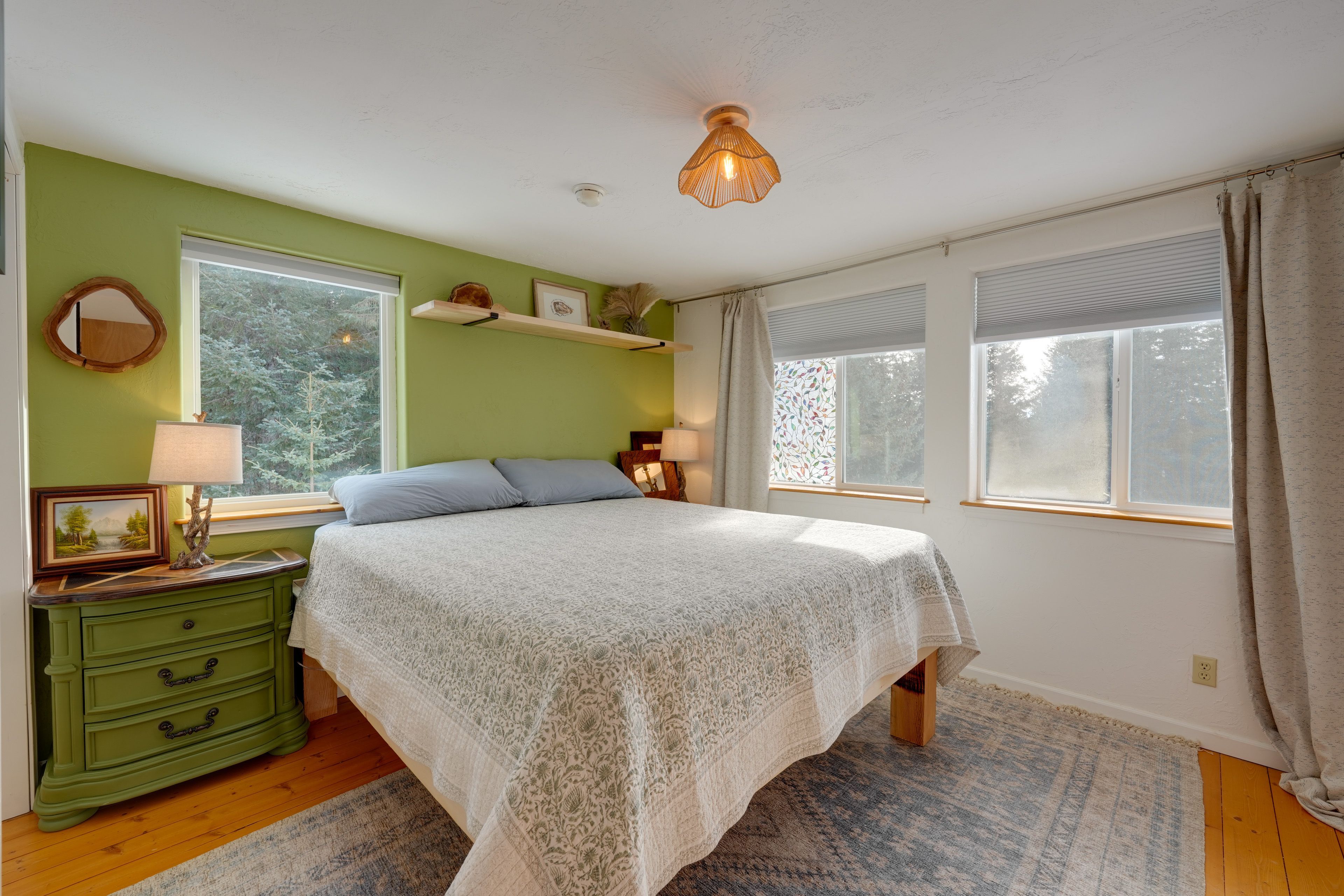 Bedroom 2 | Queen Bed | 2nd Floor