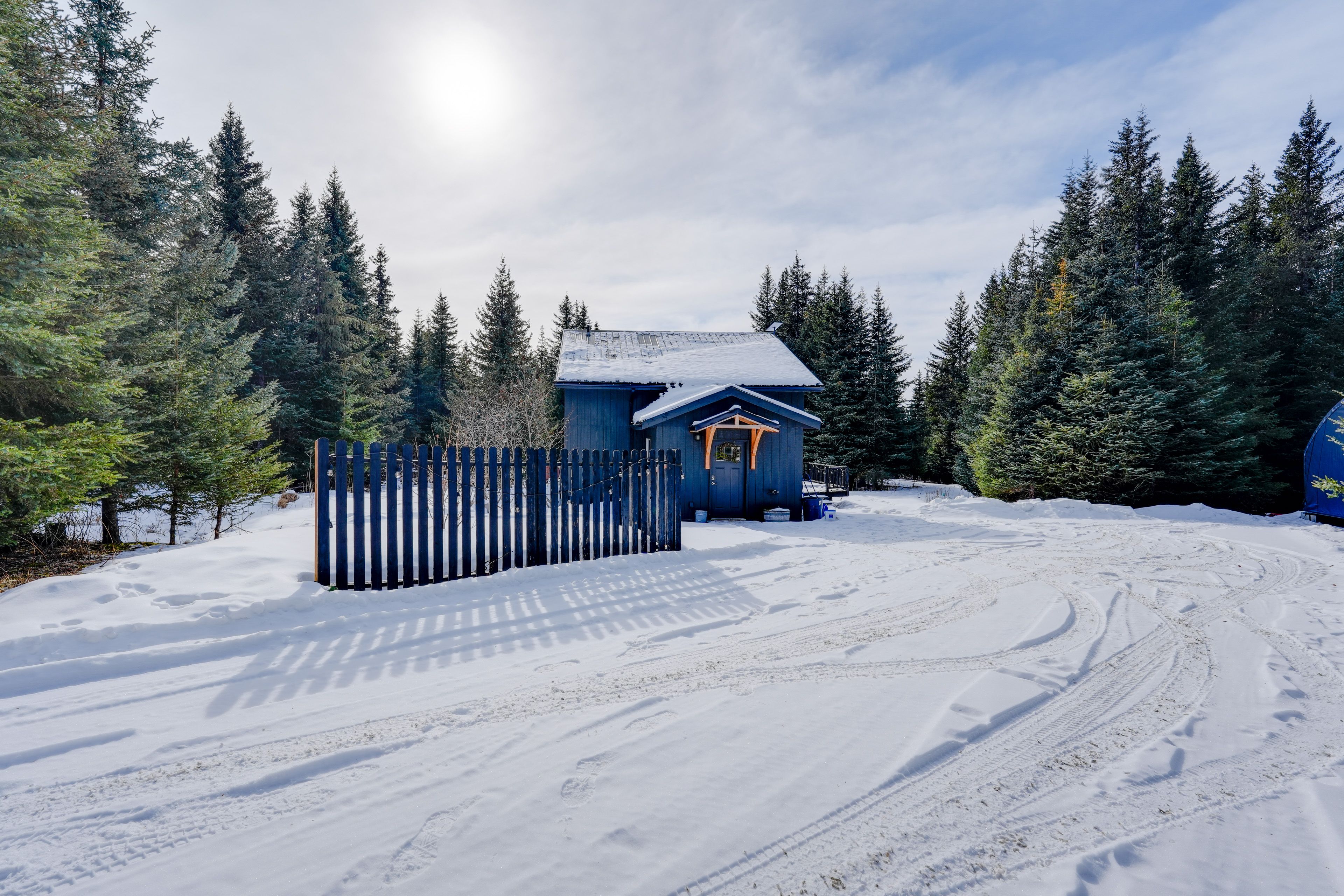 Parking | Driveway (4 Vehicles)