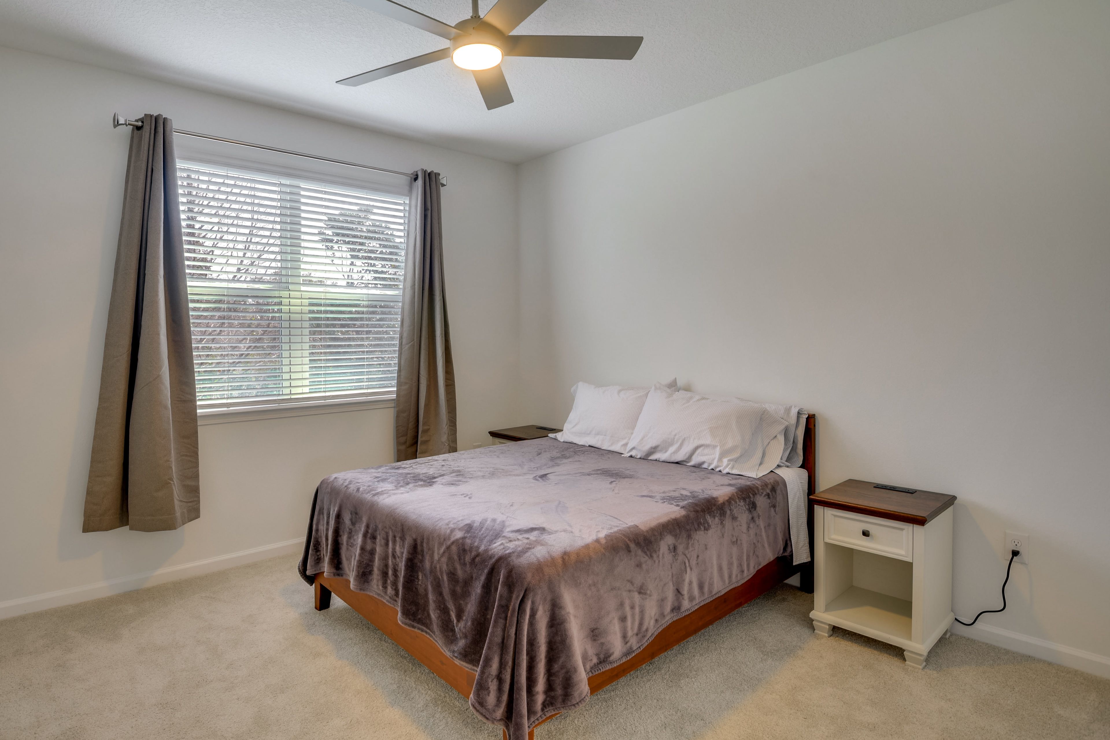 Bedroom 2 | Queen Bed | 2nd Floor