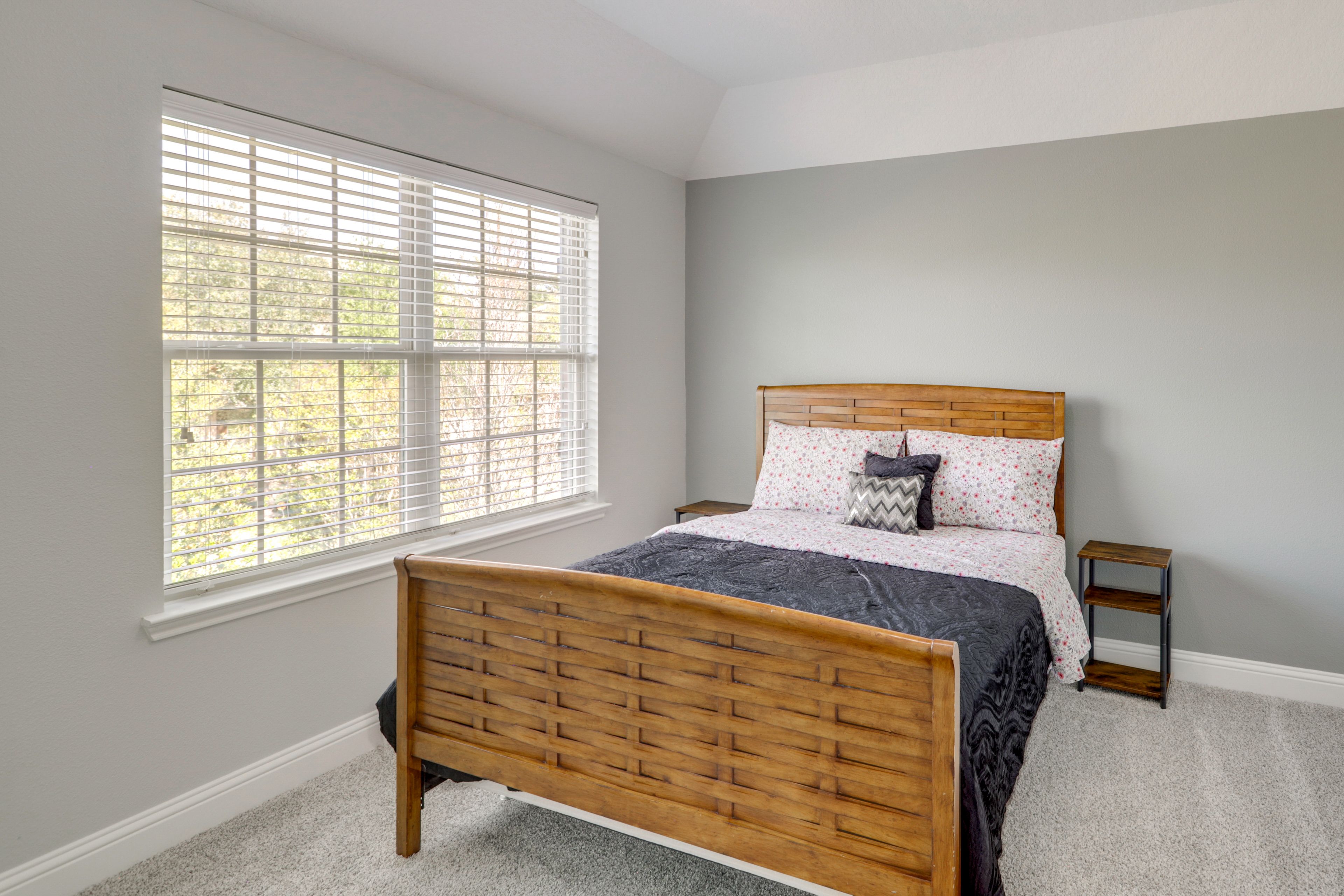 Bedroom 3 | Queen Bed | 2nd Floor