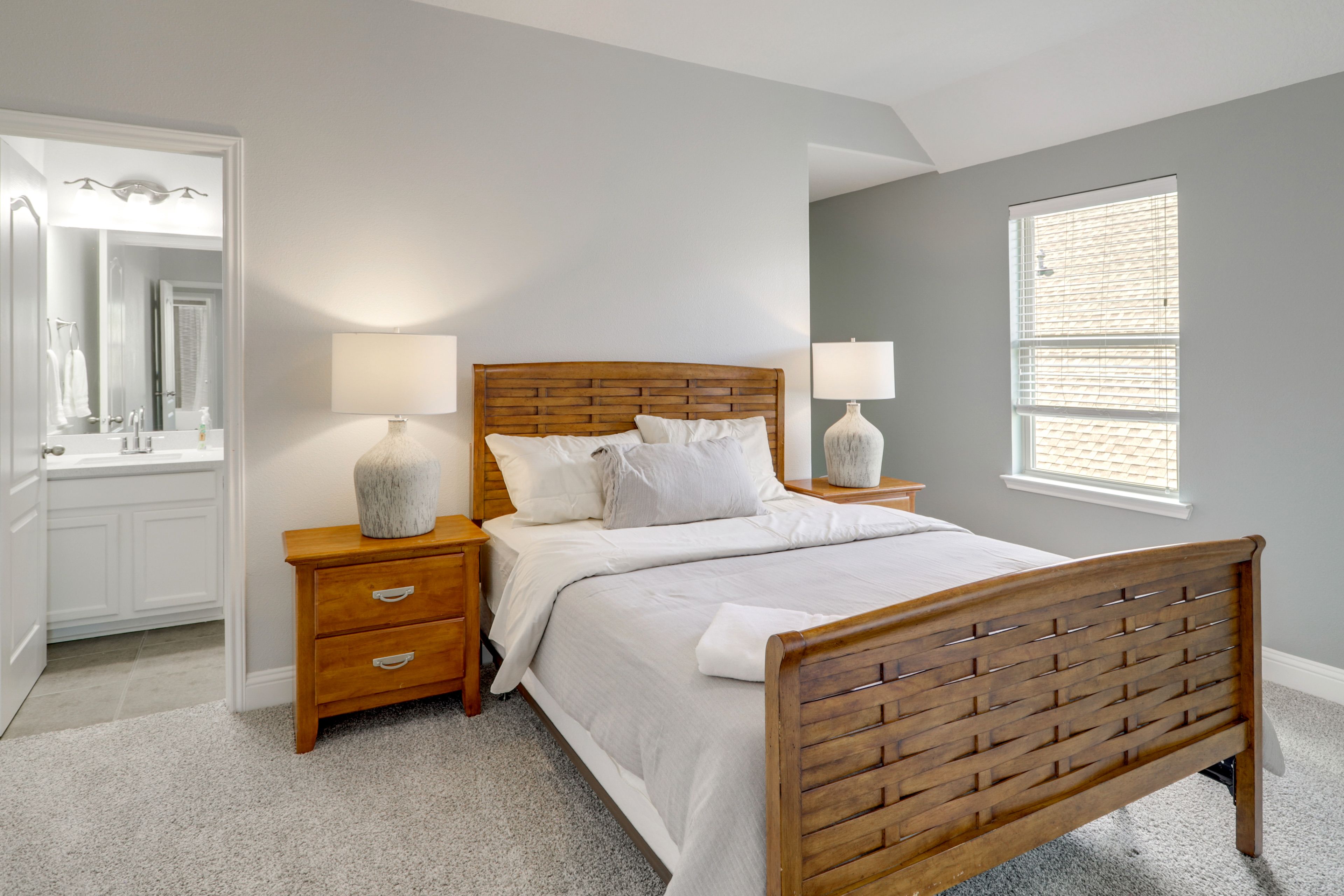 Bedroom 2 | Queen Bed | 2nd Floor