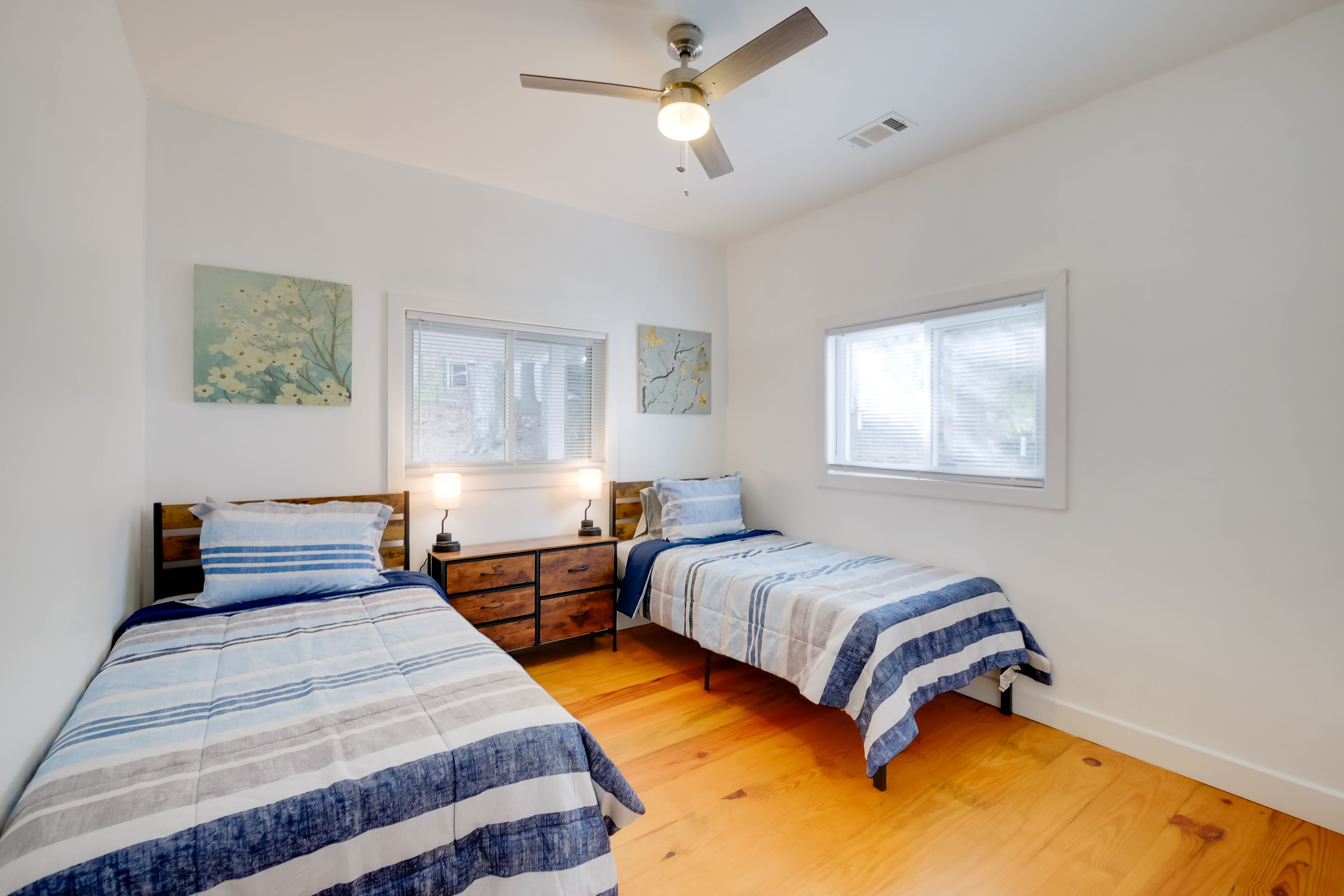 Bedroom 3 | 2 Twin Beds