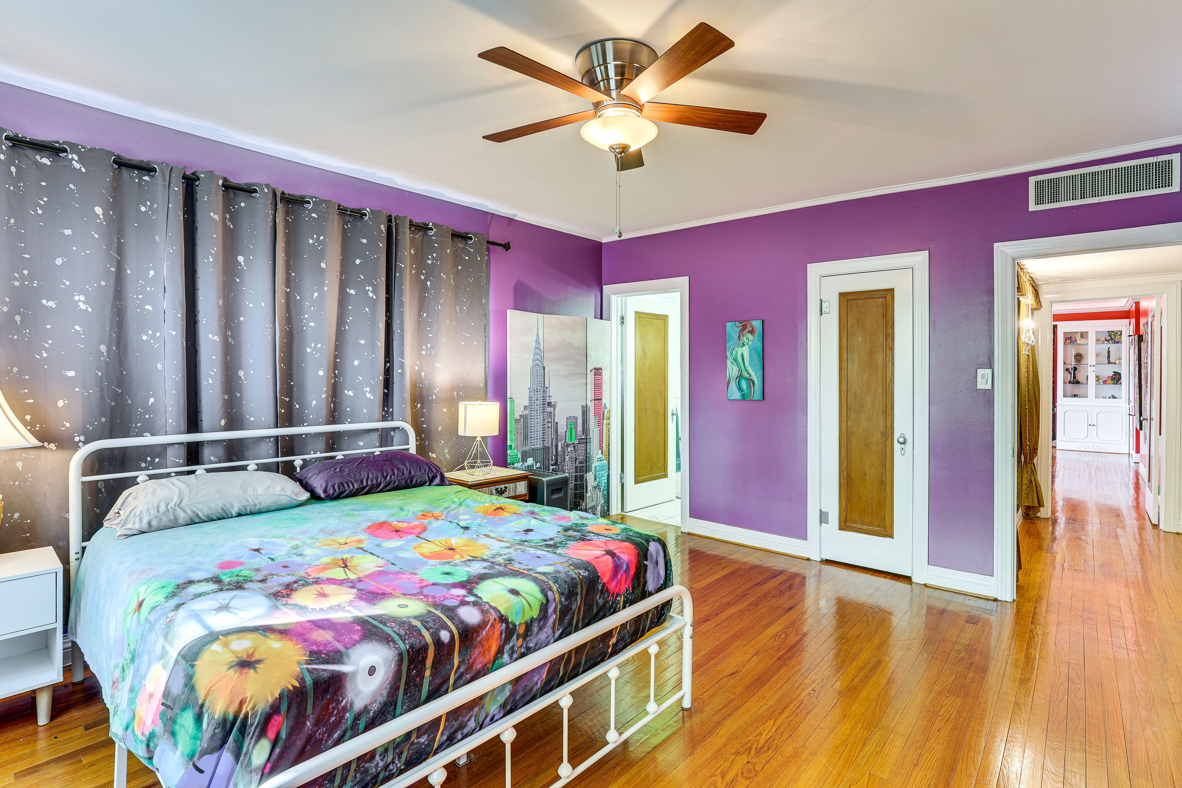 Bedroom 1 | Queen Bed