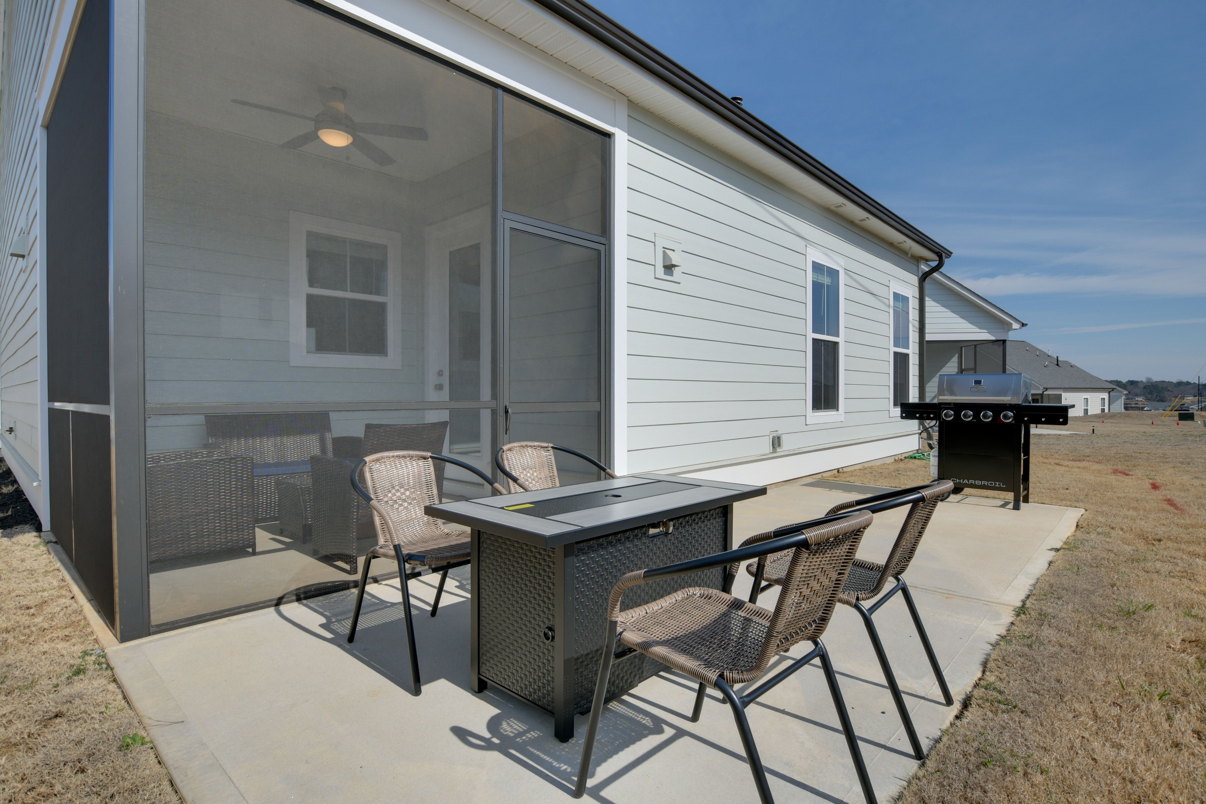 Backyard | Screened-In Patio | Gas Grill | Fire Table