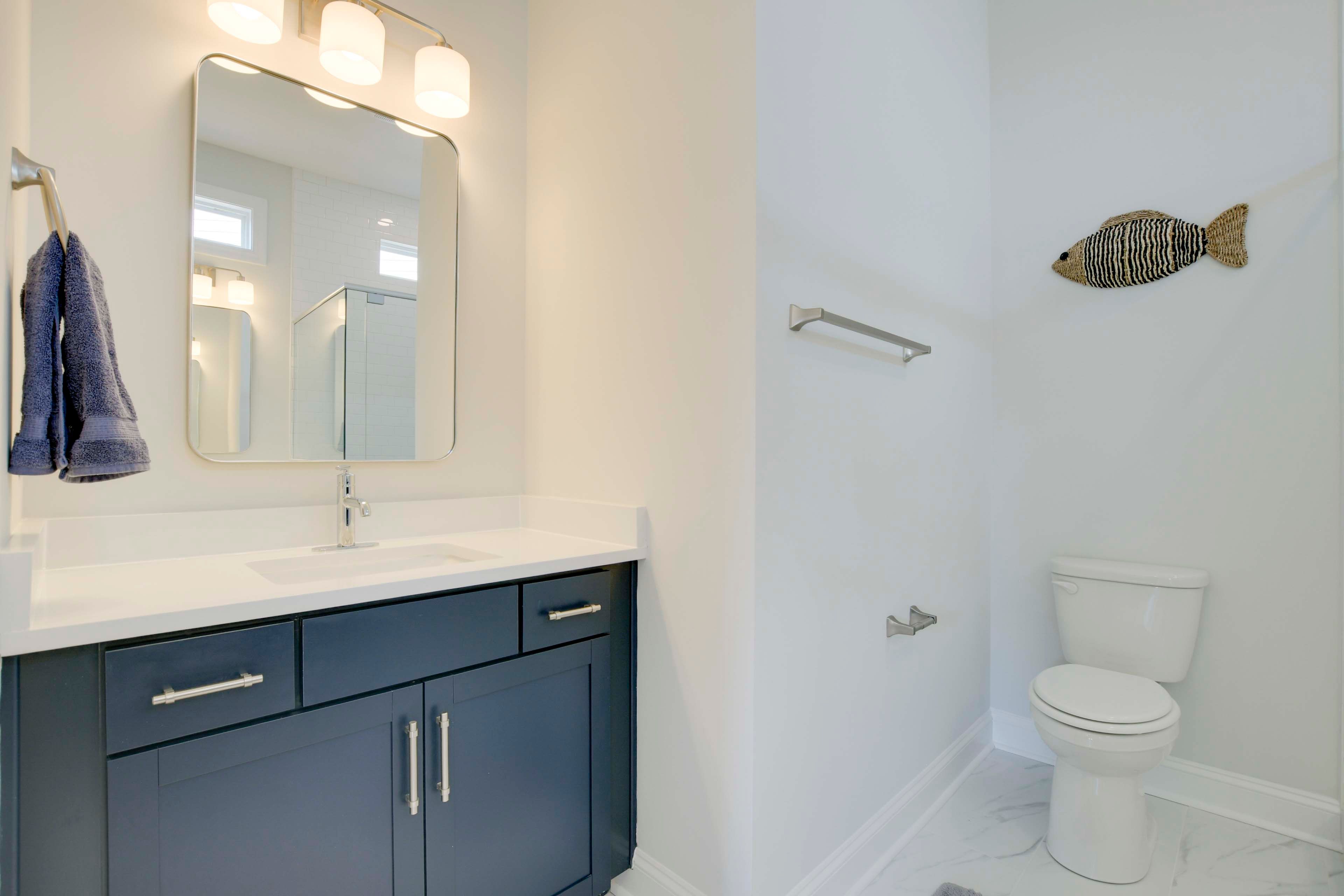 Bathroom | Shower | 1st Floor