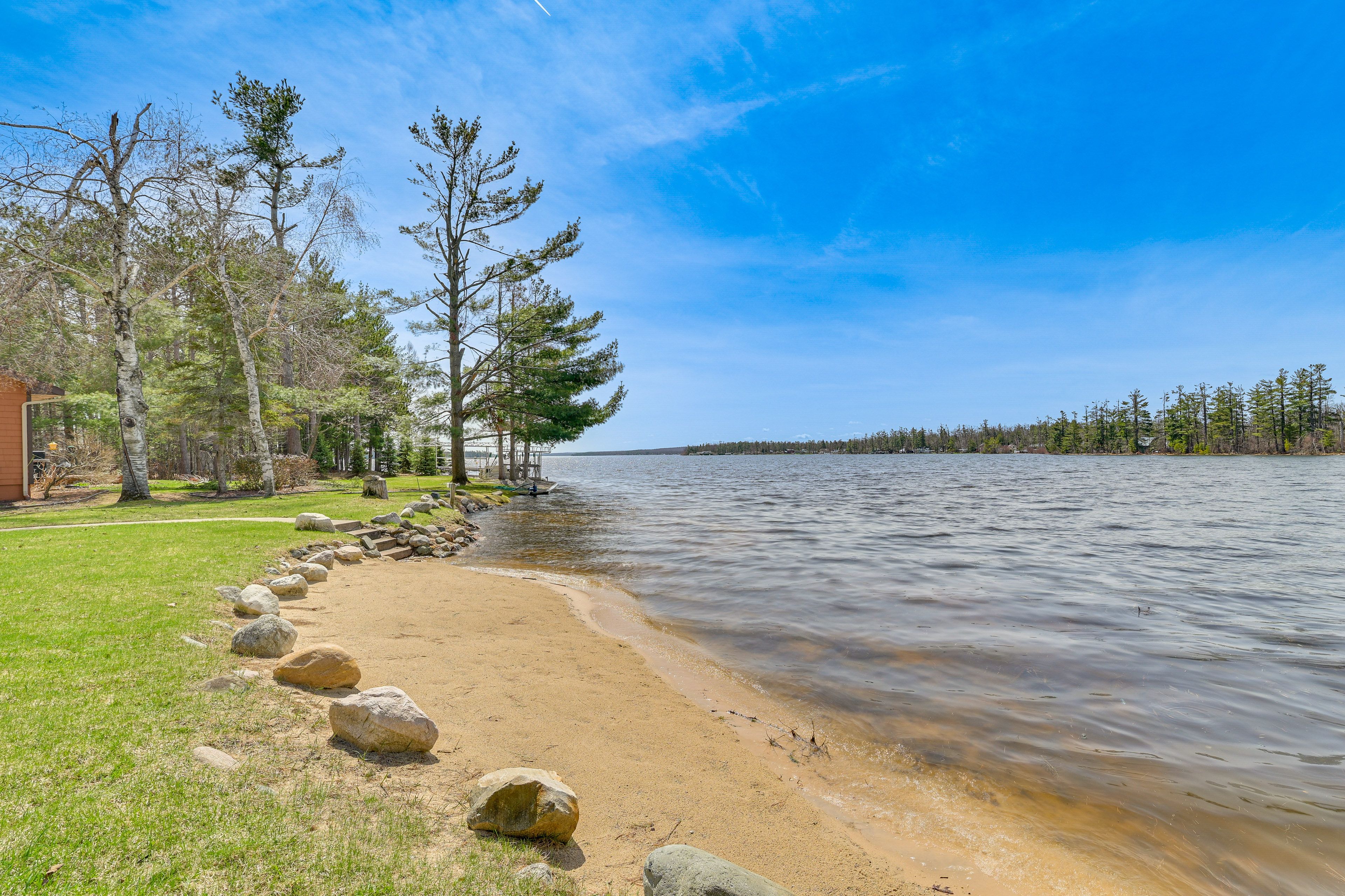 Private Beach | Lake Views & Access
