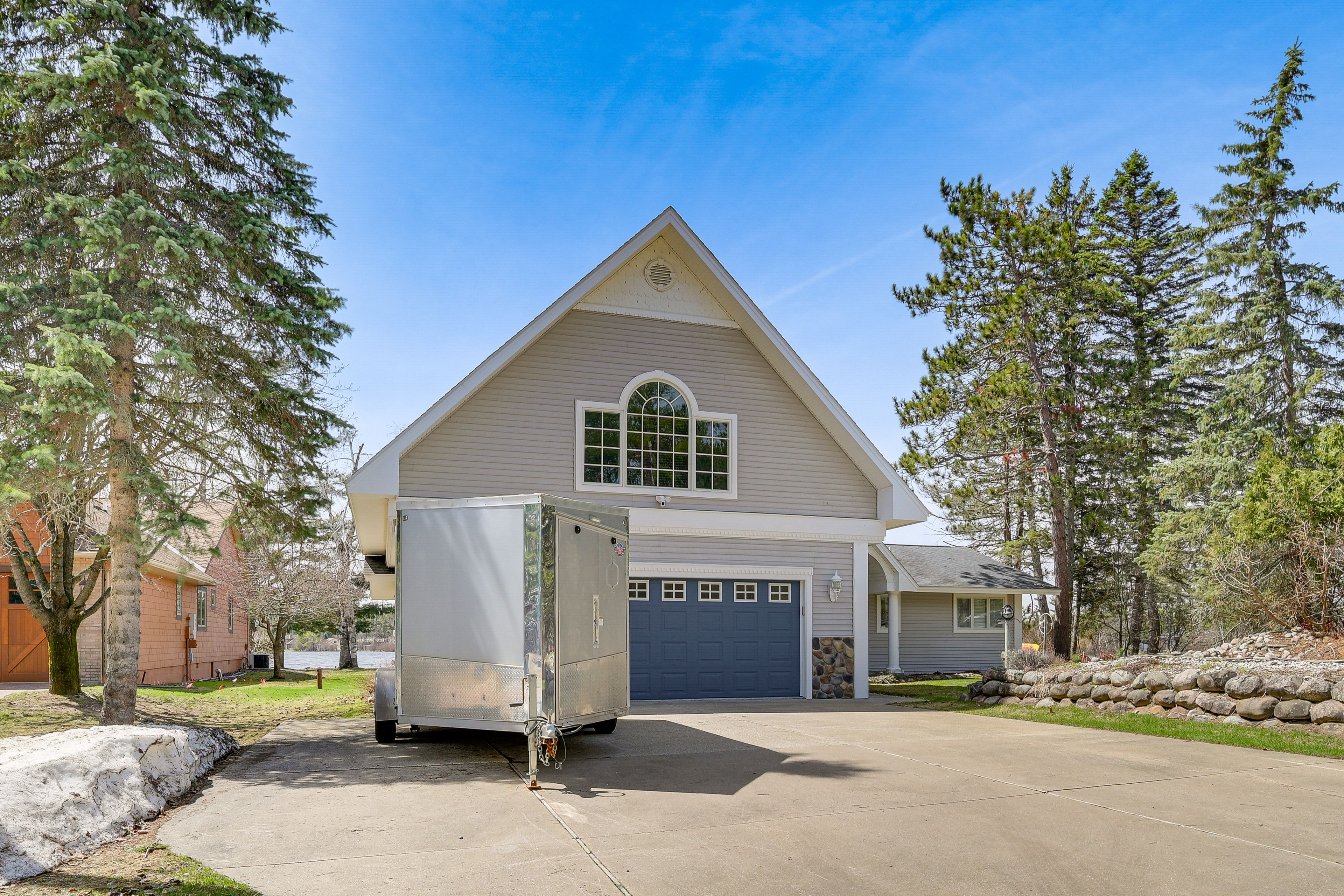 Parking | Driveway (6 Vehicles) | Snowmobile/Trailer Parking Available (2 Max)