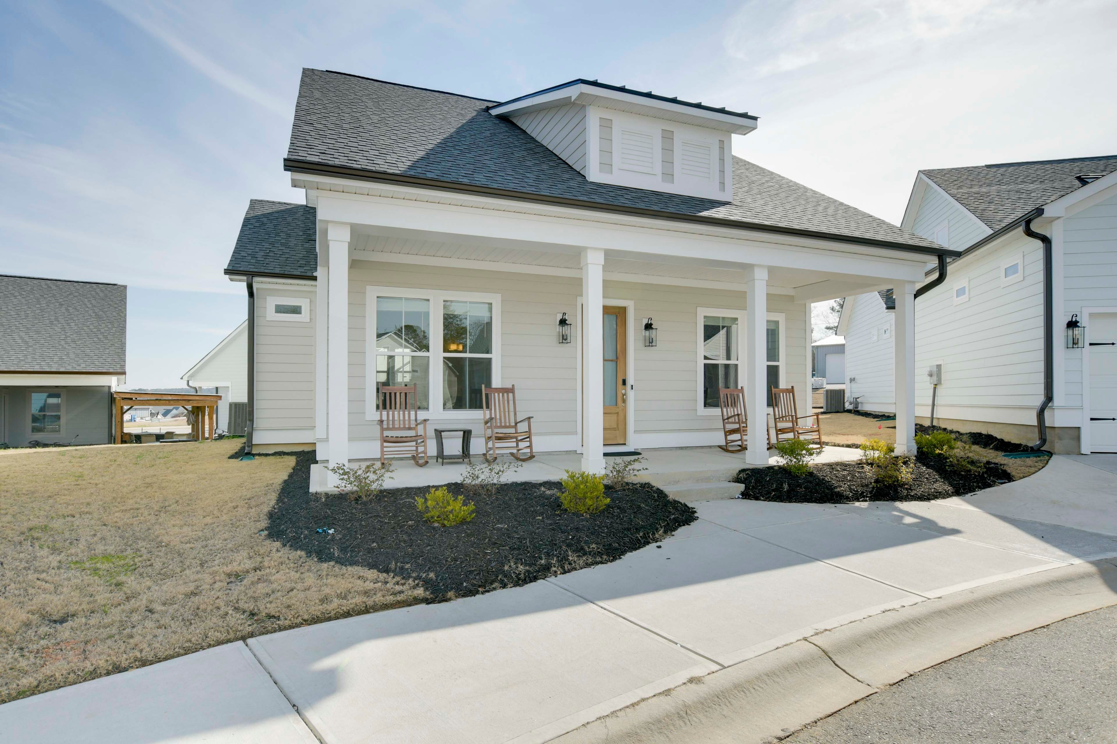Parking | Street (2 Vehicles)